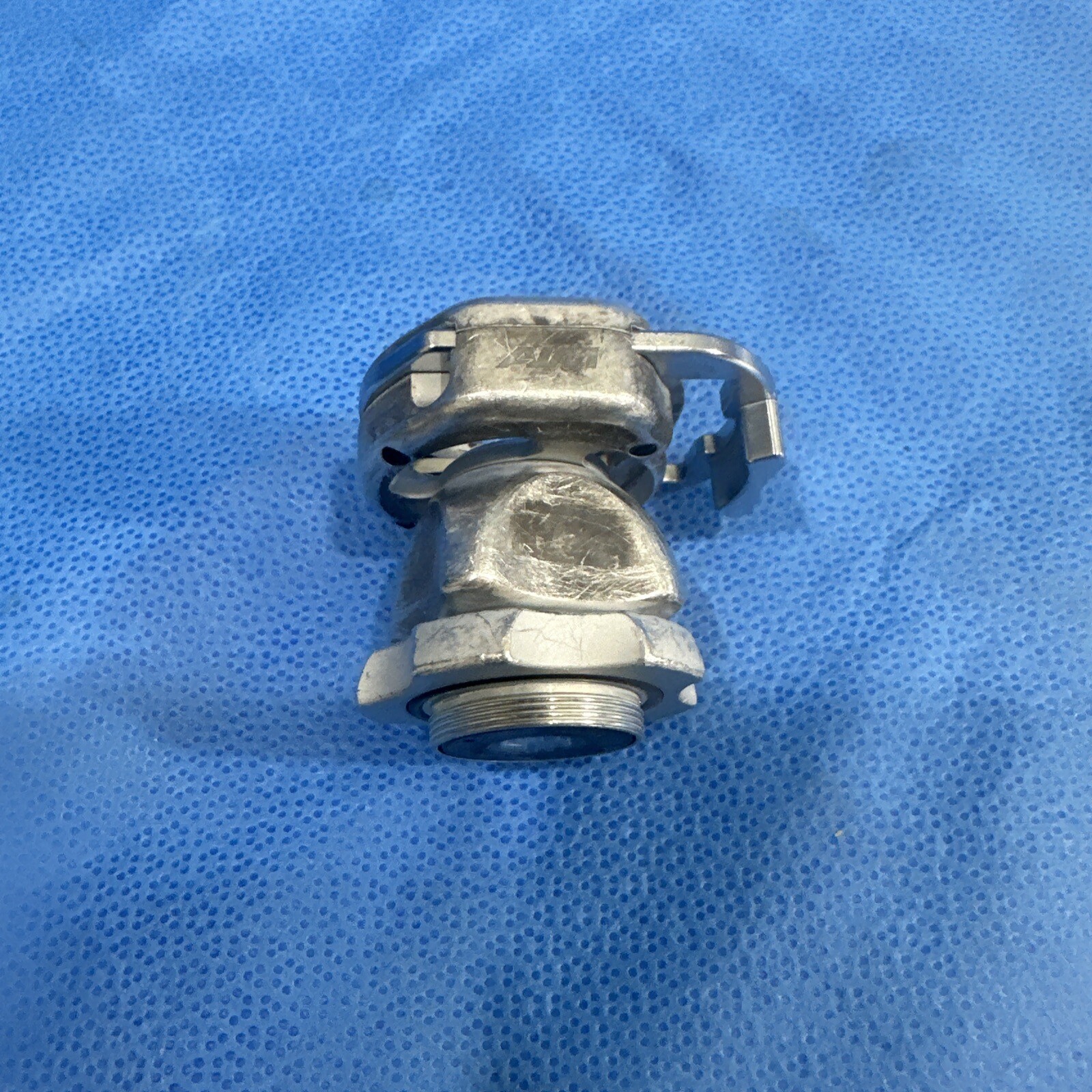 Stryker 1588 Coupler.  (Coupler Stained)
