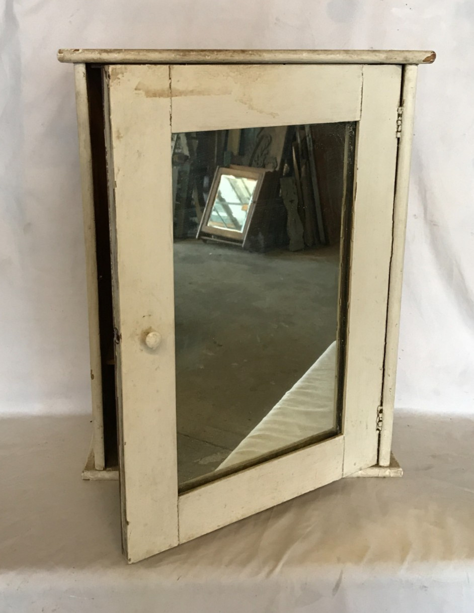 VTG Shabby White 17x21 Wood Wall Mounted Medicine Cabinet Chic Old 479-26B