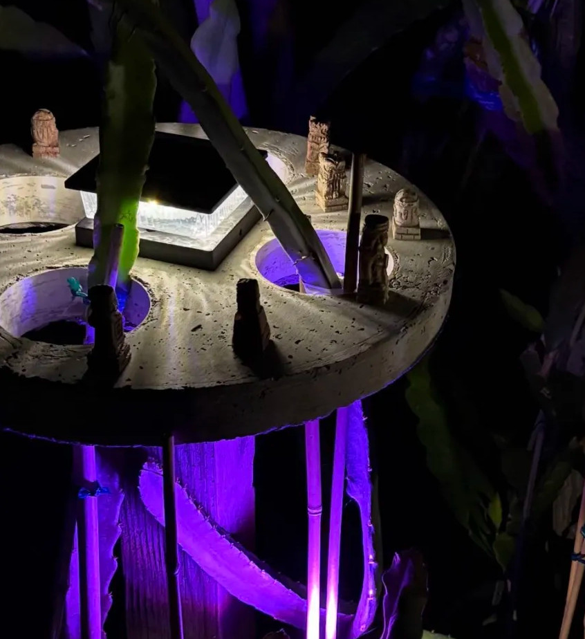 Dragon Fruit Trellis Topper with FREE LED SOLAR LIGHT Screw Direct to 4x4 Post