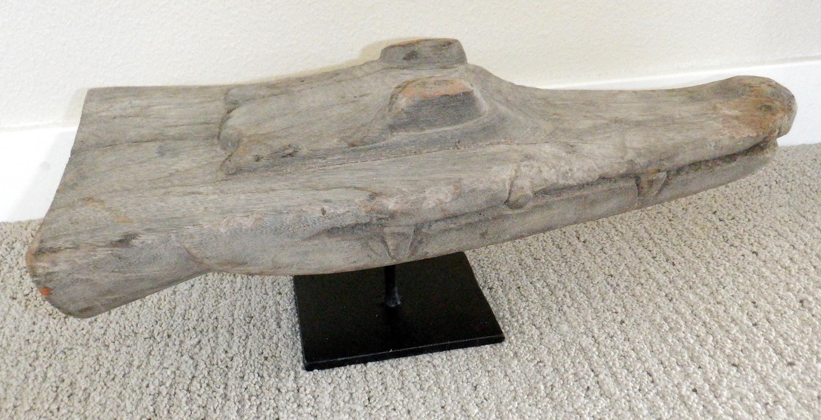 Sepik River Papua New Guinea Carved Canoe Prow, 17 inch on metal stand