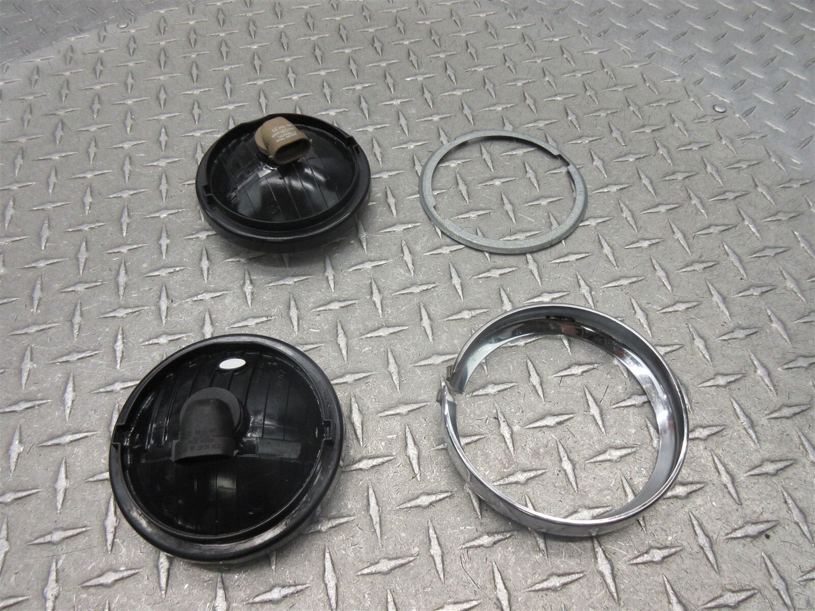 2008 Harley Davidson Road King Classic FLHRC Auxiliary Front Lights Lamps OEM