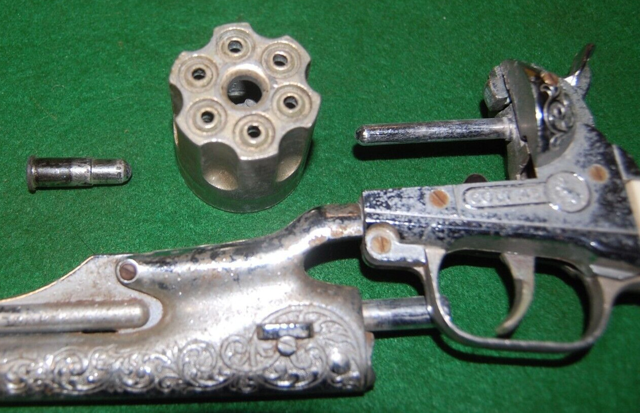 VINTAGE 1950s HUBLEY REPLICA COLT 45 TOY CAP GUN USED L1