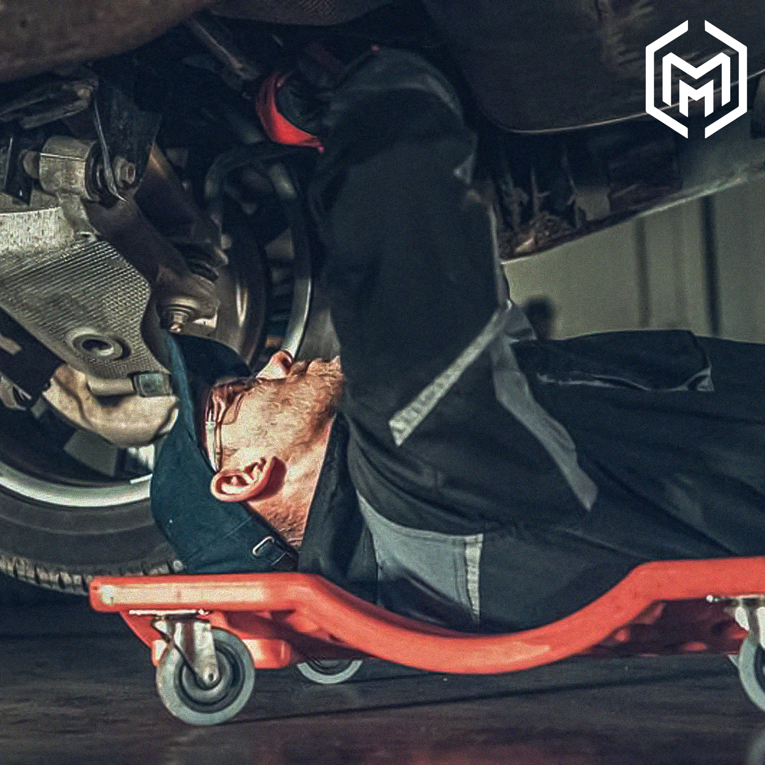 36" Red Rolling Low Profile Creeper Automotive Garage Repair w/Papped Head Rest