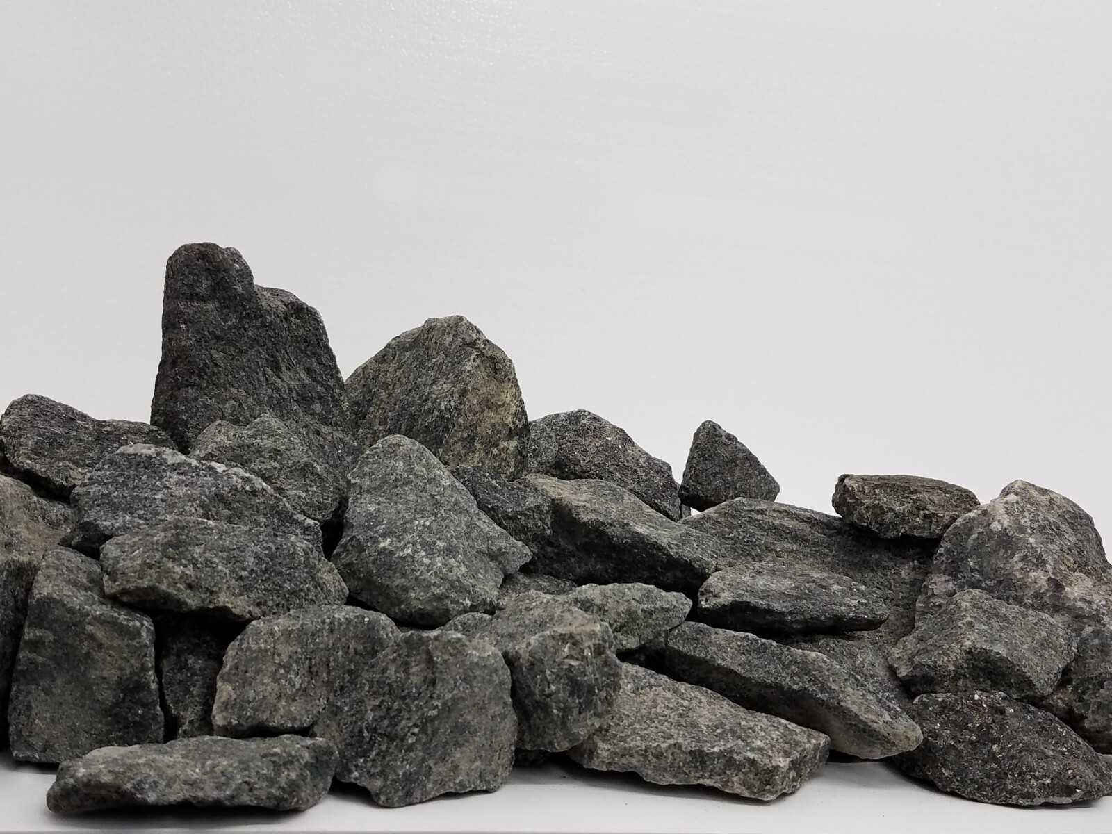 Rocks for Aquarium Stone Decorations 20lbBlack Jagged Granite FishTank Ornaments