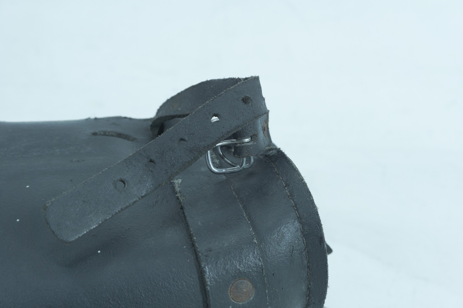 1986 Harley Sportster Limited Liberty OEM Front Onboard Tool Bag Leather Storage