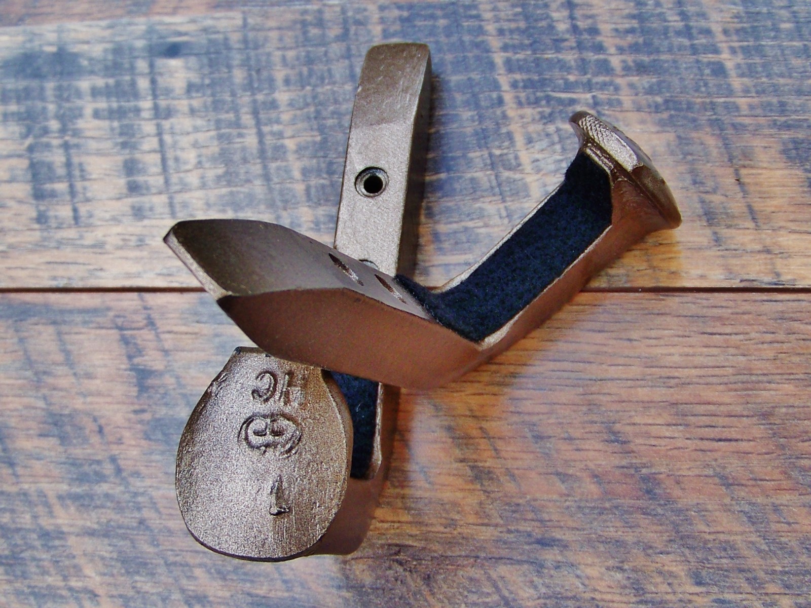 Gun rack hangers hooks wall mount shotgun rifle hunting western decor blacksmith