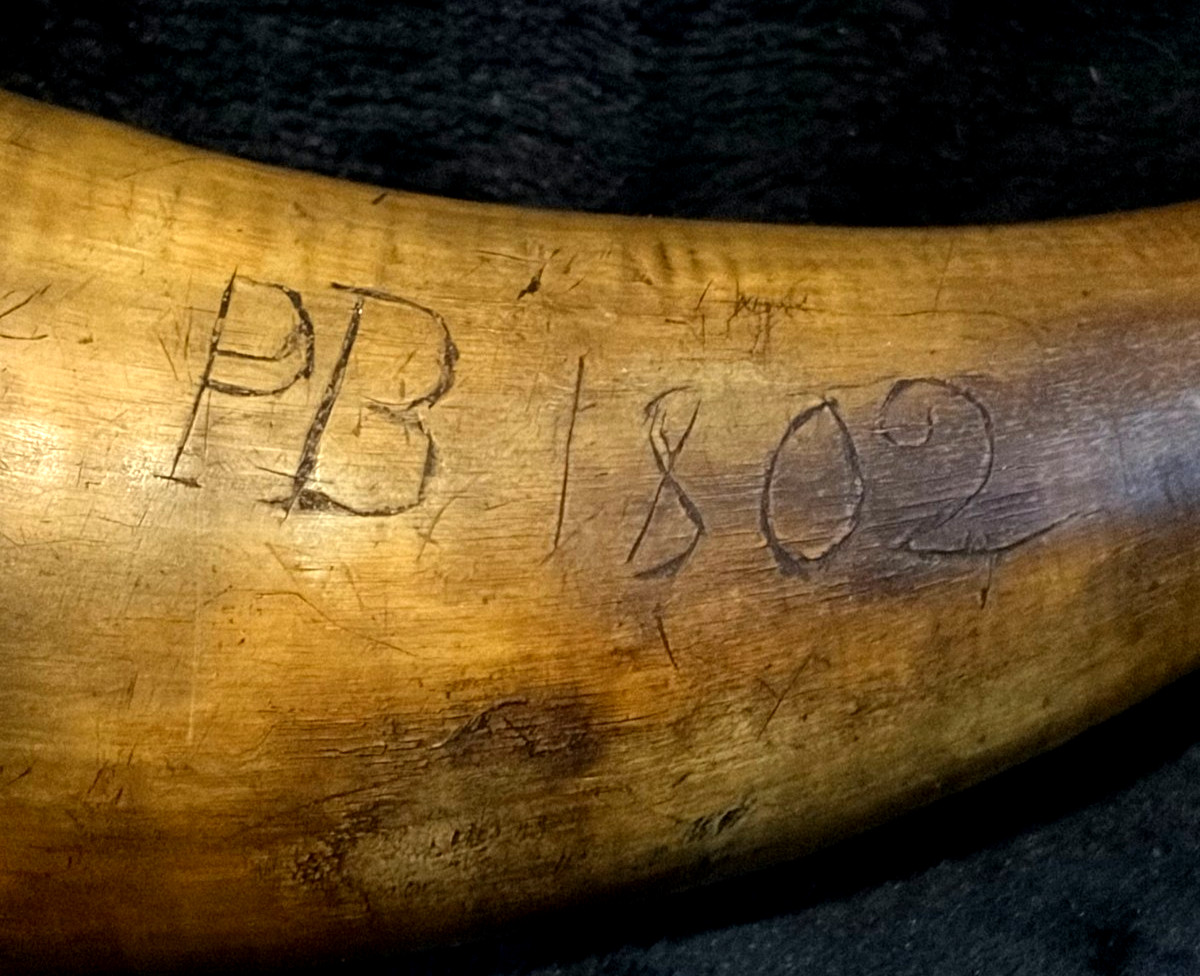 Amazing Carved Powder Horn..French & Indian/Revolutionary War Era..PLEASE LOOK!