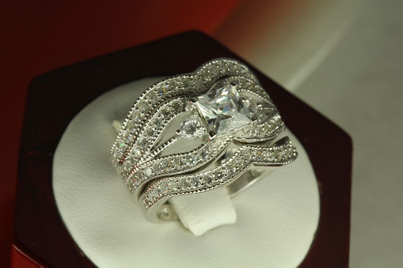 925 STERLING SILVER PRINCESS CUT CZ ENGAGEMENT RING WEDDING RING SET SIZE 5-9 ❣