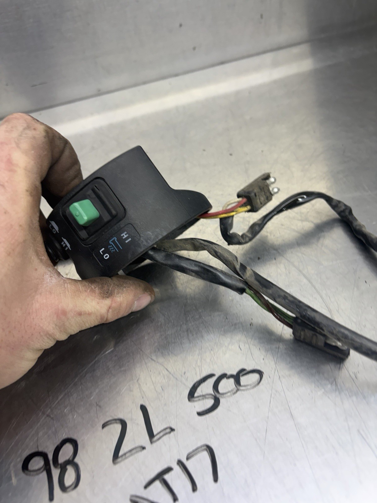 98 99 00 Arctic Cat Z ZR ZL Mountain 500 440 600 700 Switch Brake Block 0609–348