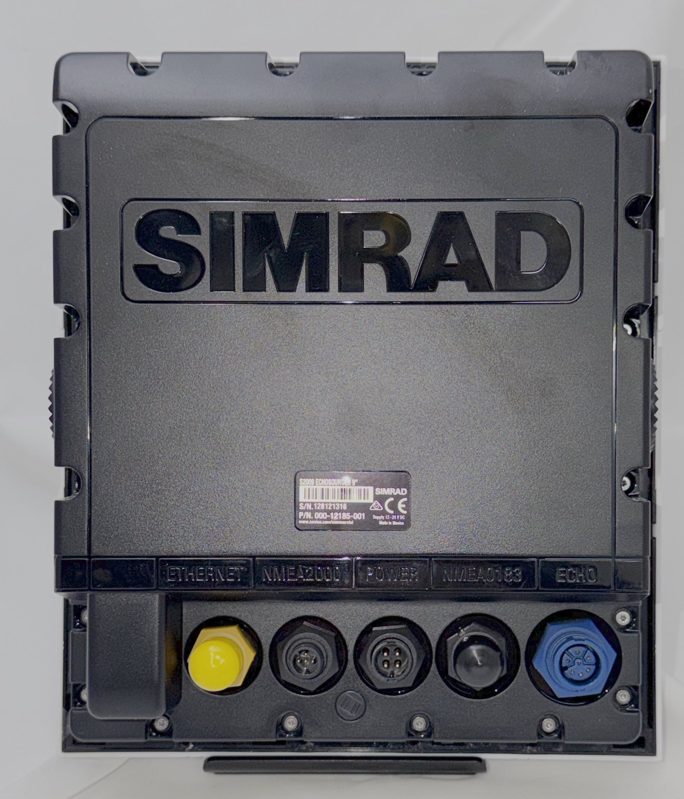 Nice SIMRAD S2009 9" Portrait Commercial Fishfinder
