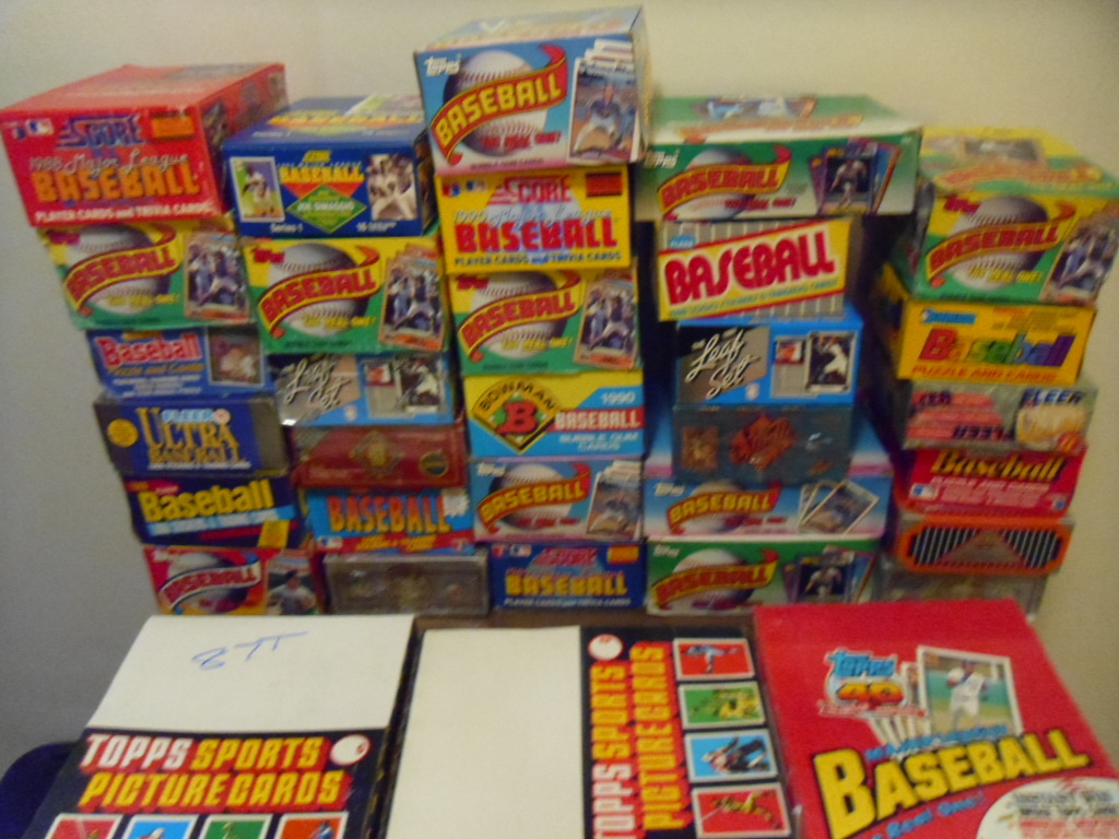 Gigantic Estate Sale Of Old Baseball Card Packs Plus One FREE Mantle Card!