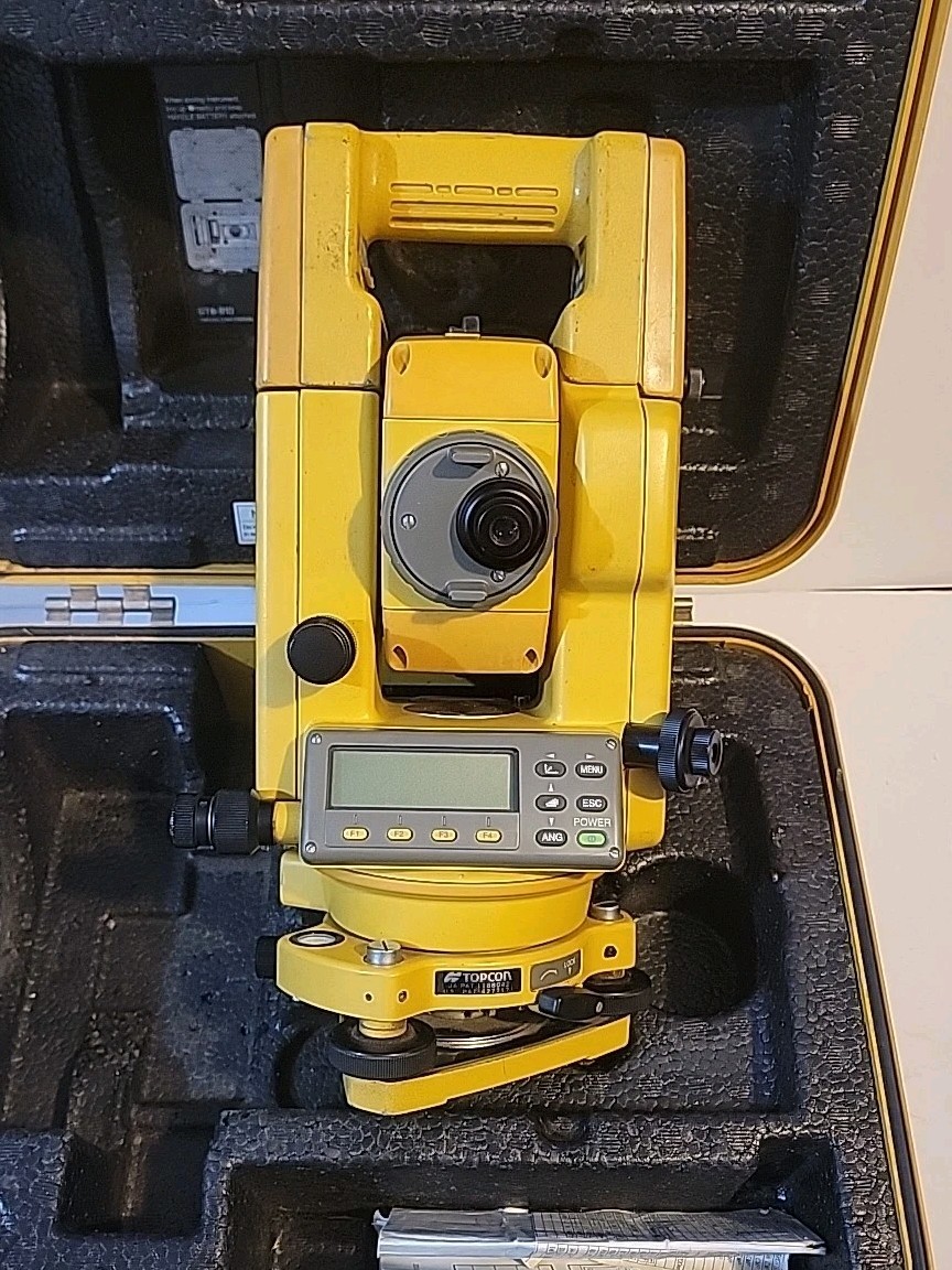 Topcon GTS-312 Total Station - FOR PARTS OR REPAIR