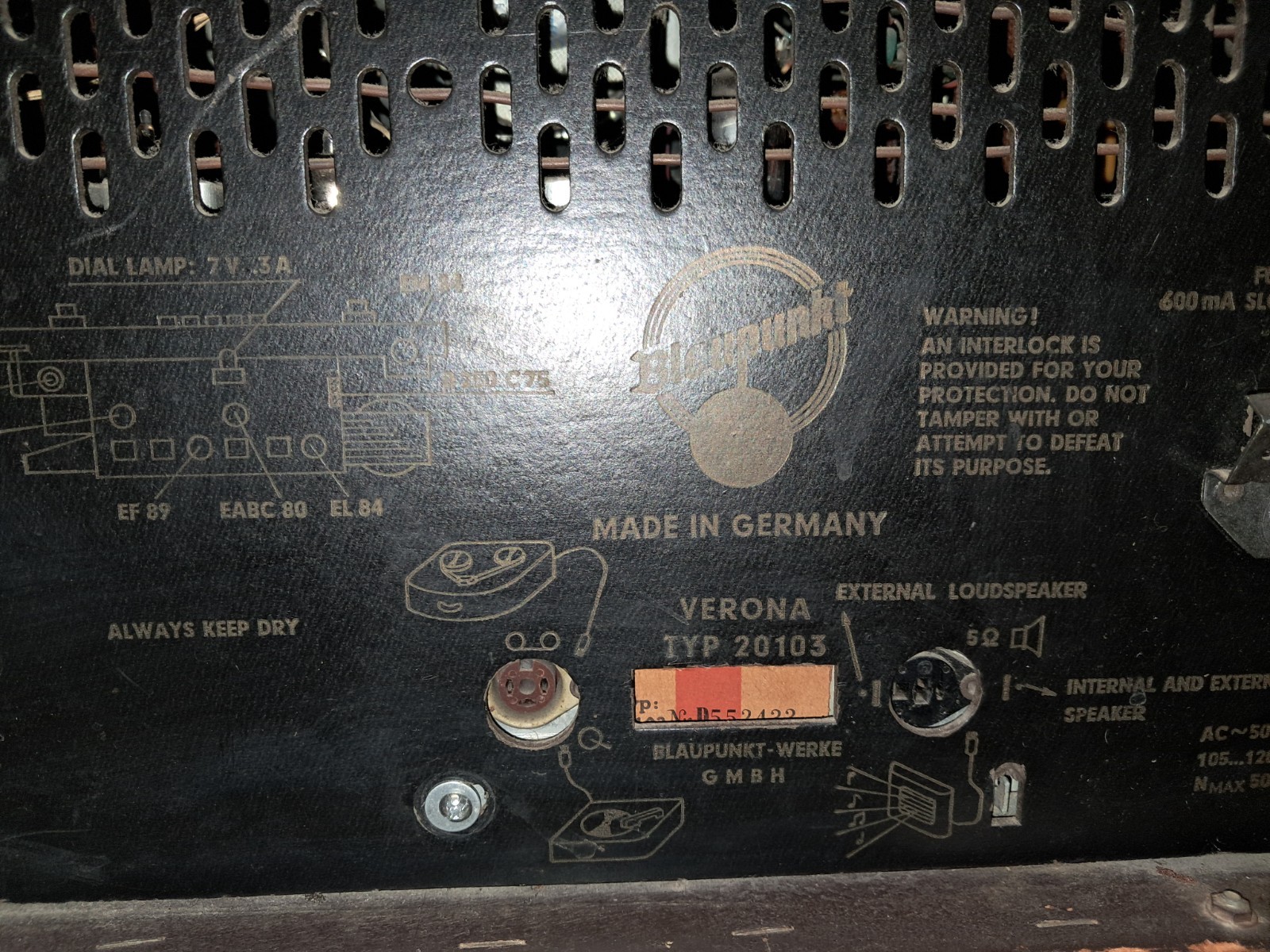 Vintage Blaupunkt Verona 20103 German Tube Radio AM/FM/SW - 1960's --- WORKS ---