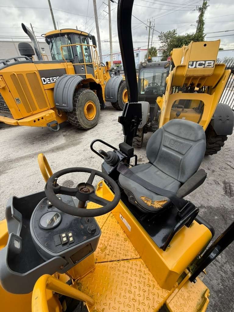 2012 Caterpillar CB24 Double Drum Vibratory Roller – Diesel – Low Hours