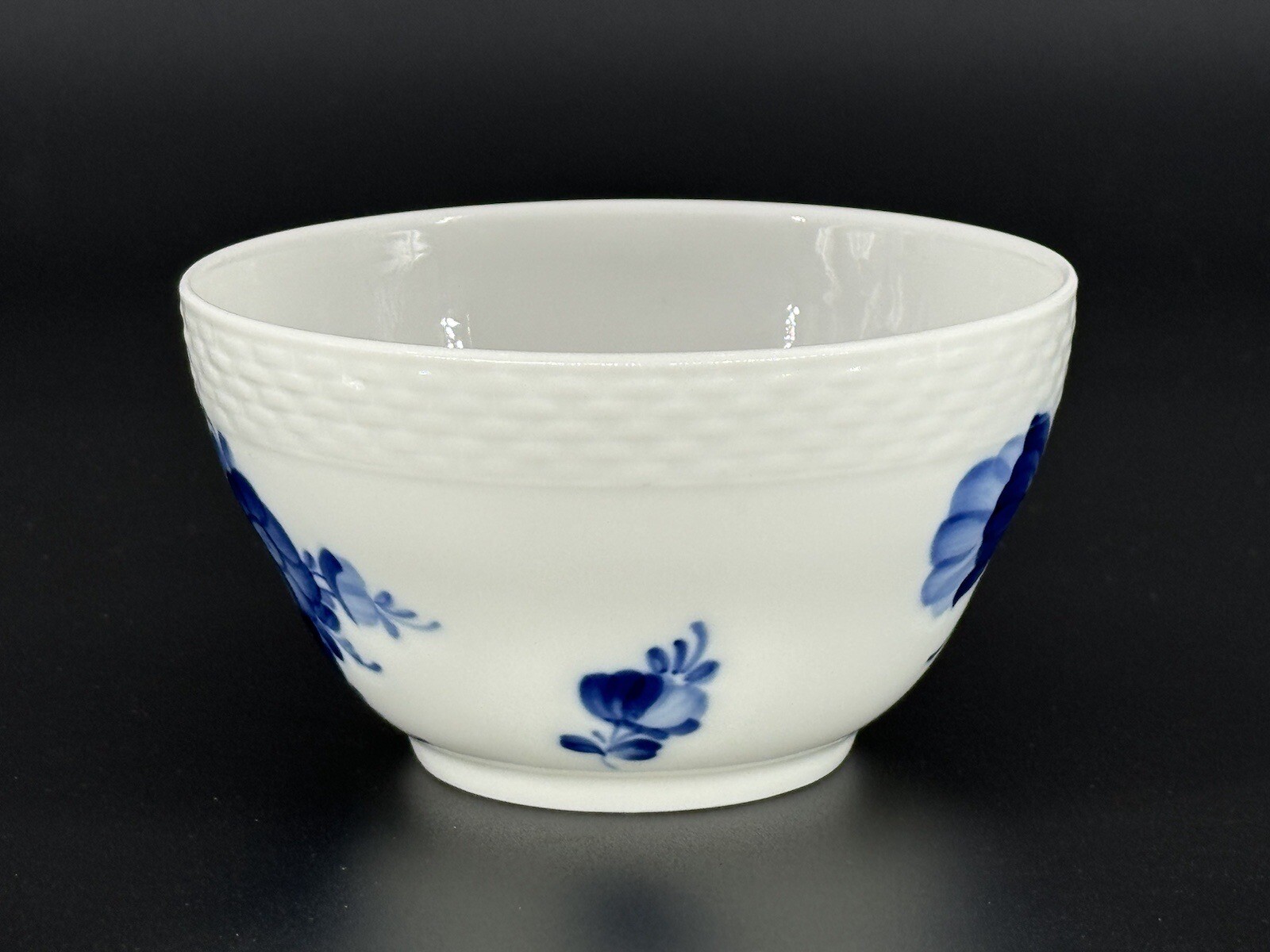 Royal Copenhagen Blue Flowers Braided 4 7/8” Round Cranberry Bowl 10/8078