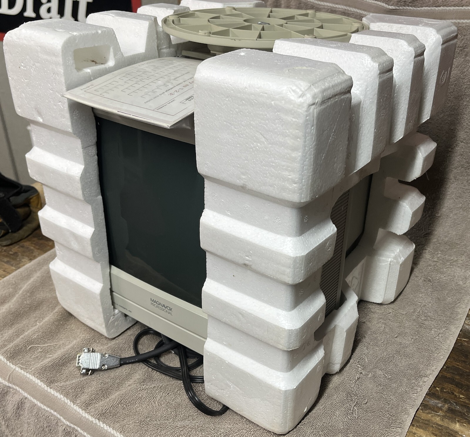 Vintage Magnavox 7BM749 CH01 - VGA Professional Display Monitor - New In Box