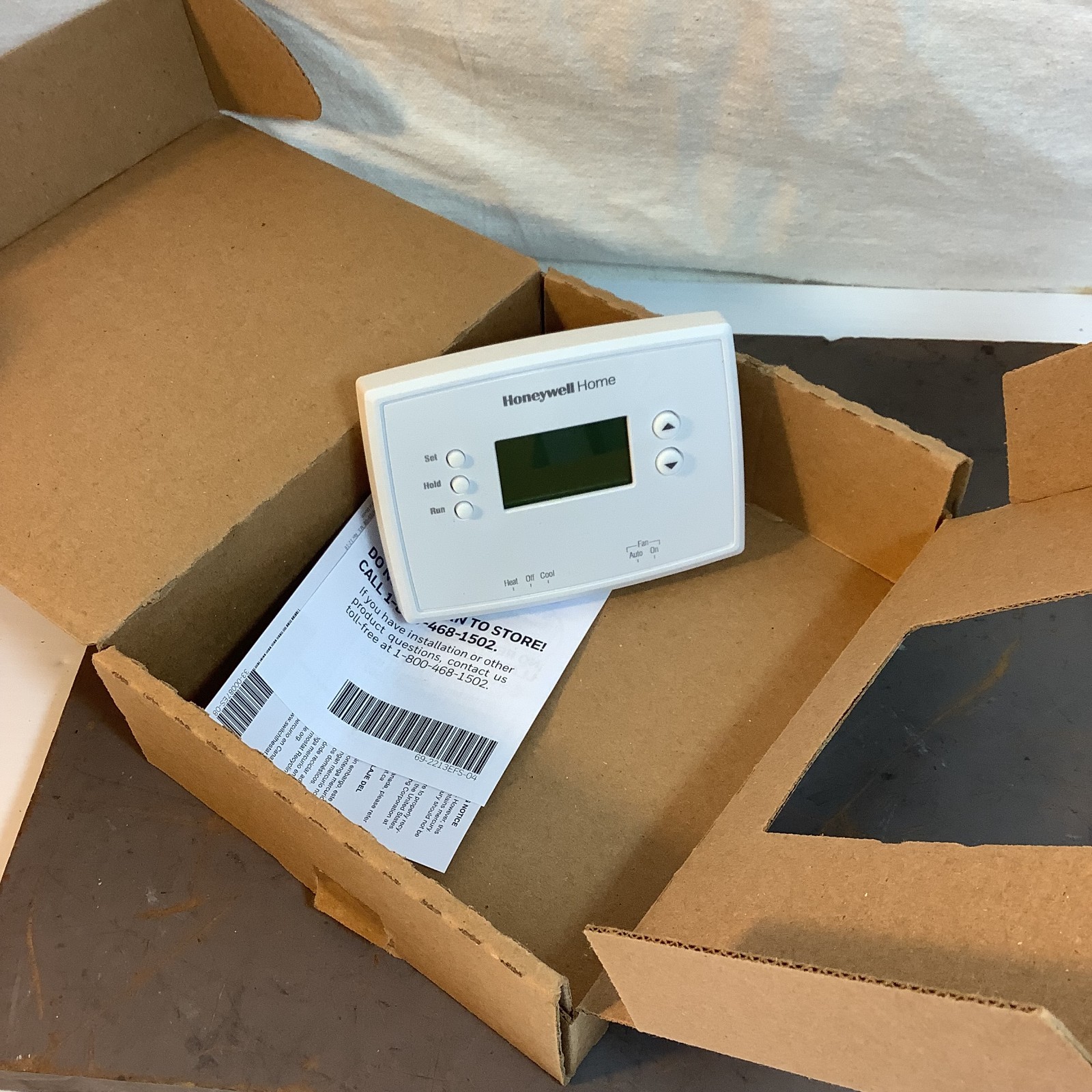 Honeywell Home RTH2300B 5-2 Day Programmable Thermostat