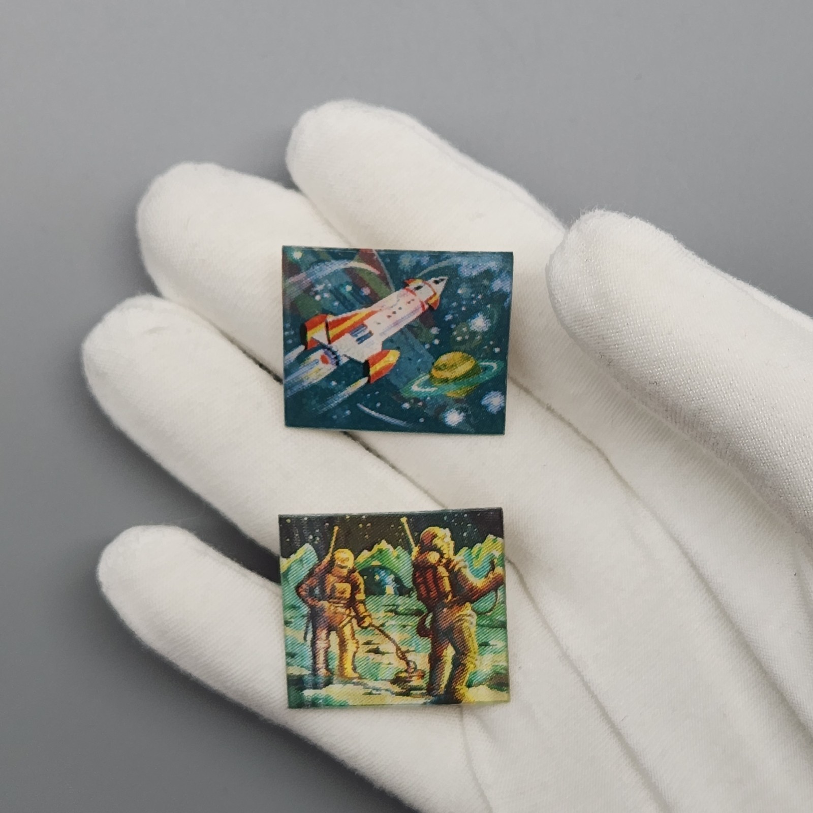 Vtg Vari-Vue Space Flicker Pins Retro Futurism 1960s Lenticular Rocket Astronaut