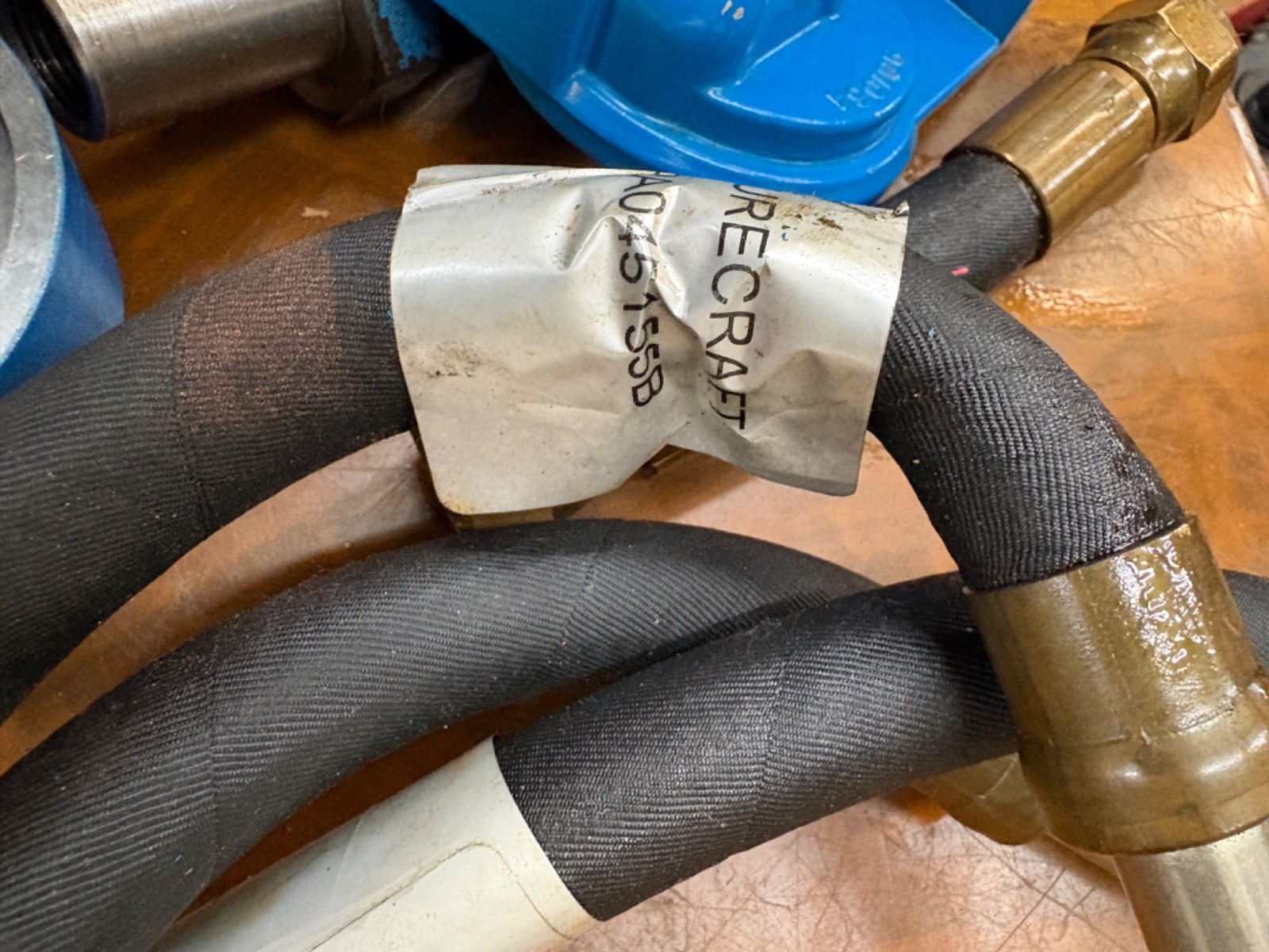 CRUSADER REMOTE OIL FILTER HEADER W/ HOSES & ADAPTER RA98106A R079051...