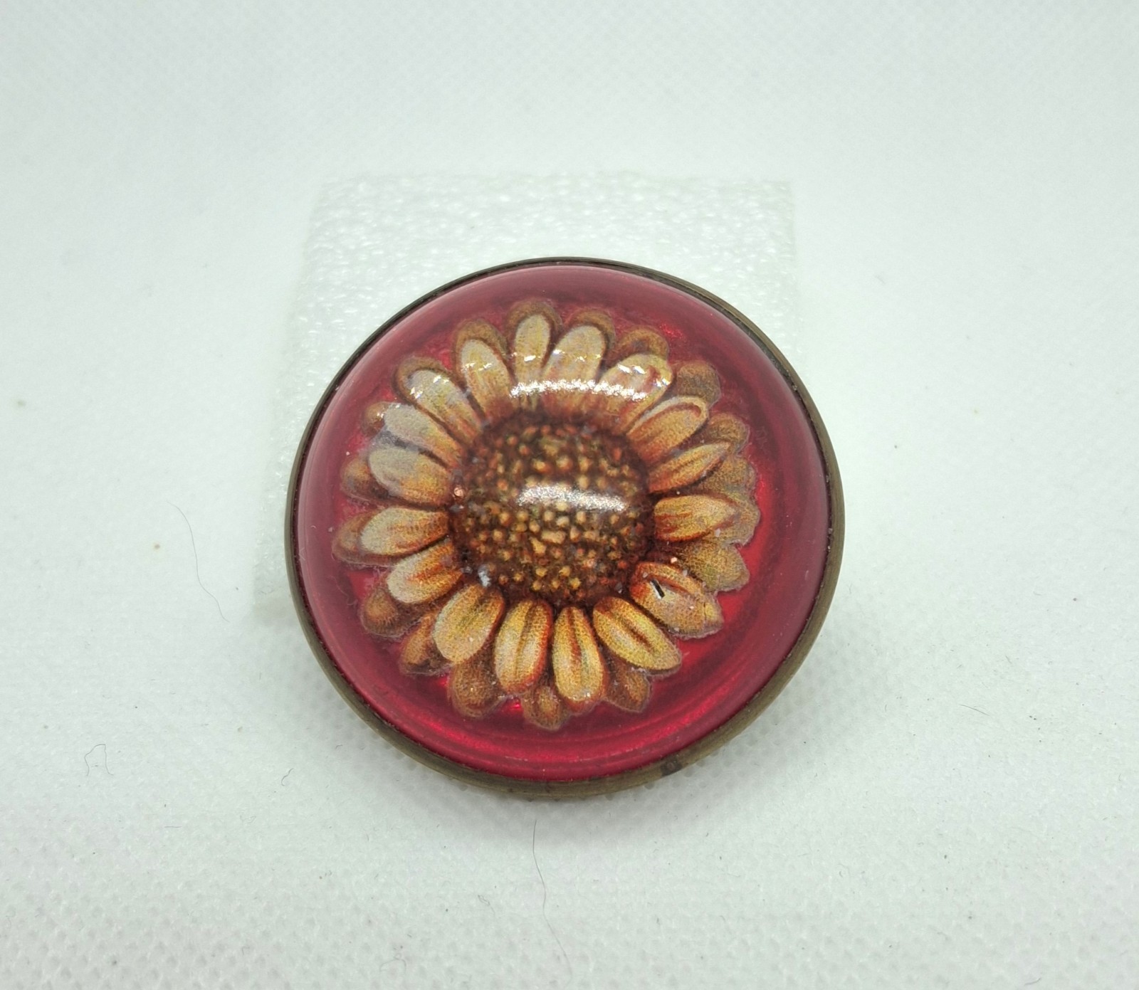HORSE BRIDLE ROSETTE WITH SUNFLOWER GLASS DOME HARNESS TACK BROOCH