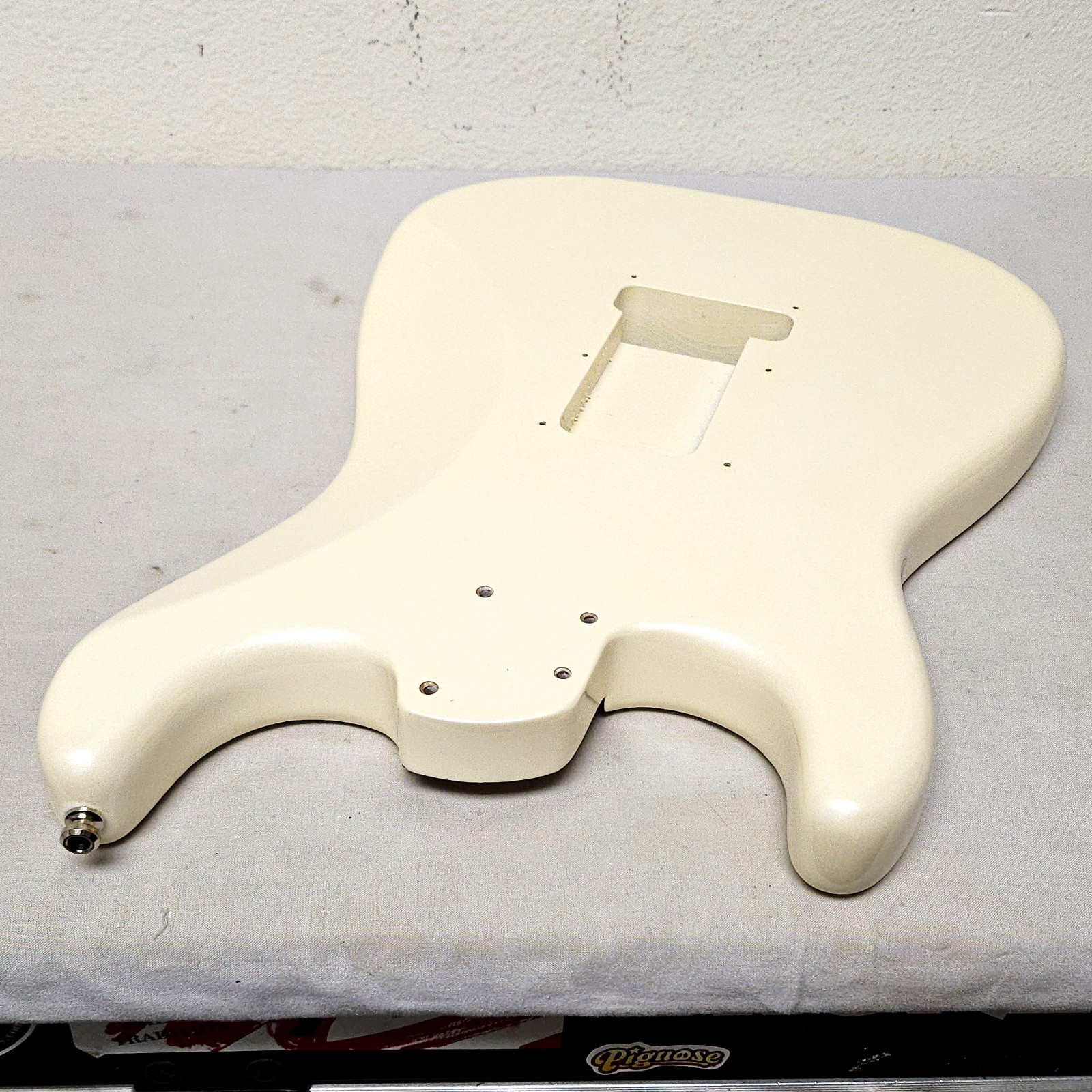 2016 Fender American Elite Strat Alder Body Olympic Pearl White for USA Guitar