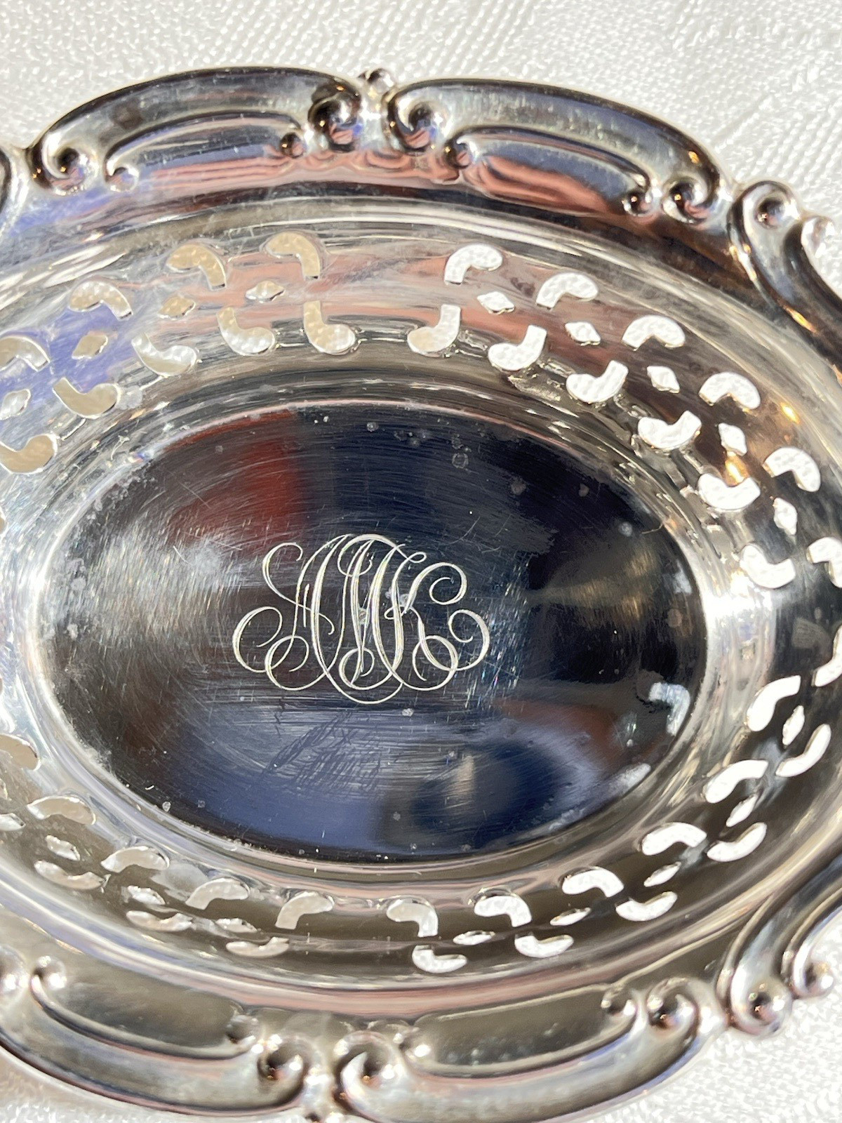 ONE Gorham Sterling Silver Nut Dish 23.5 Gr W/Mono. 3-3/4" X 2-1/2". A 4780