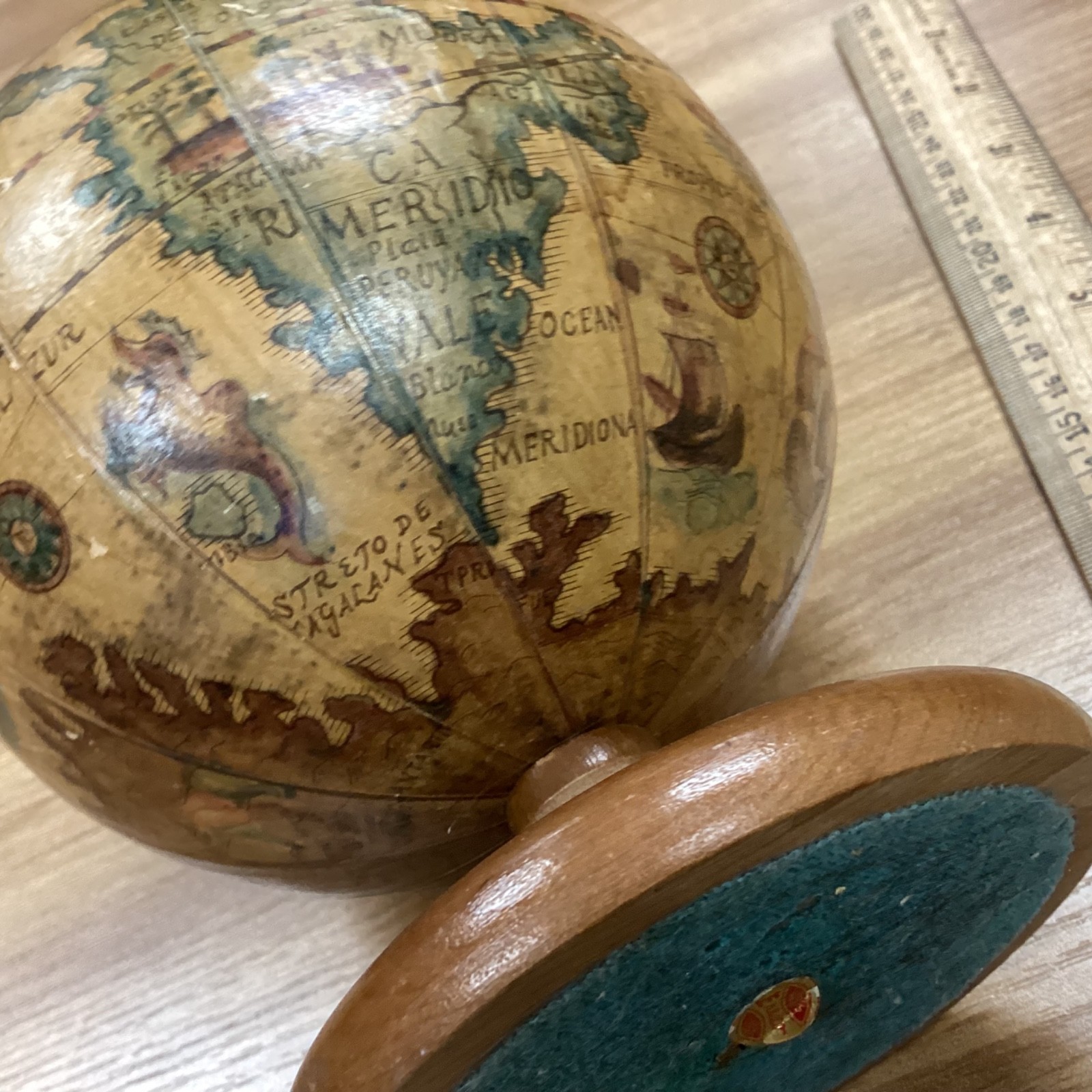 Vintage Wooden Earth Globe Pencil Pen Holder 4.5" Tall Desk Accessory