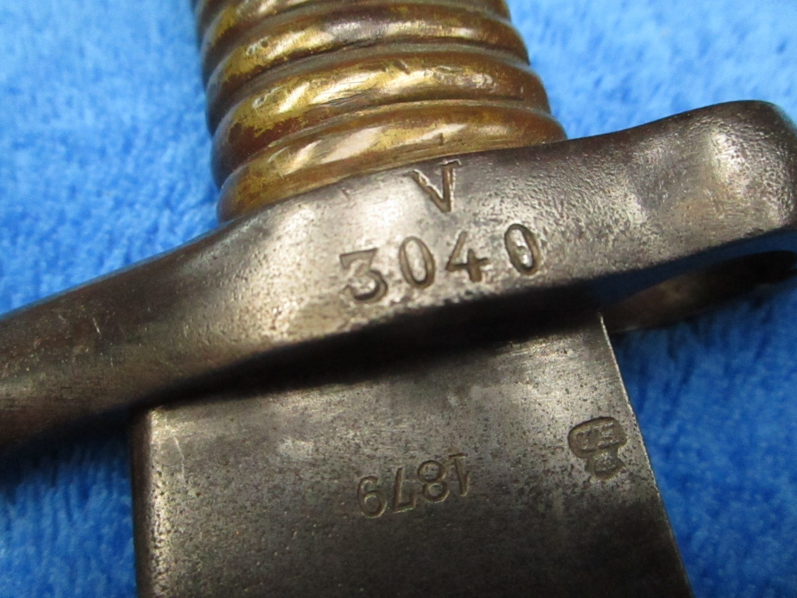 RARE ORIGINAL ANTIQUE M1868 BELGIUM SAWBACK BAYONET AND SCABBARD WITH HANGER