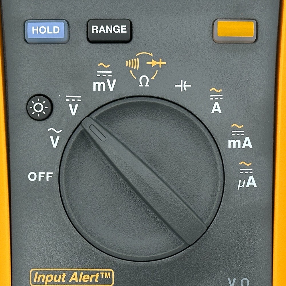 Fluke 15B/17B MAX Digital Multimeter Audible/Visual Alarm CATIII 600V AC/DC
