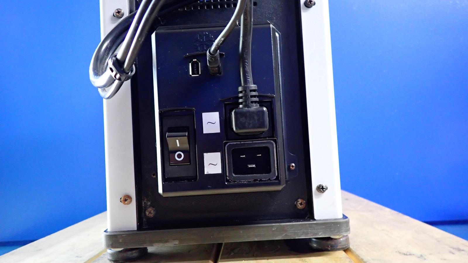 VWR AD07R-20-V11B Heated / Refrigerated Circulator, 7L w/ Lid | 89202-970