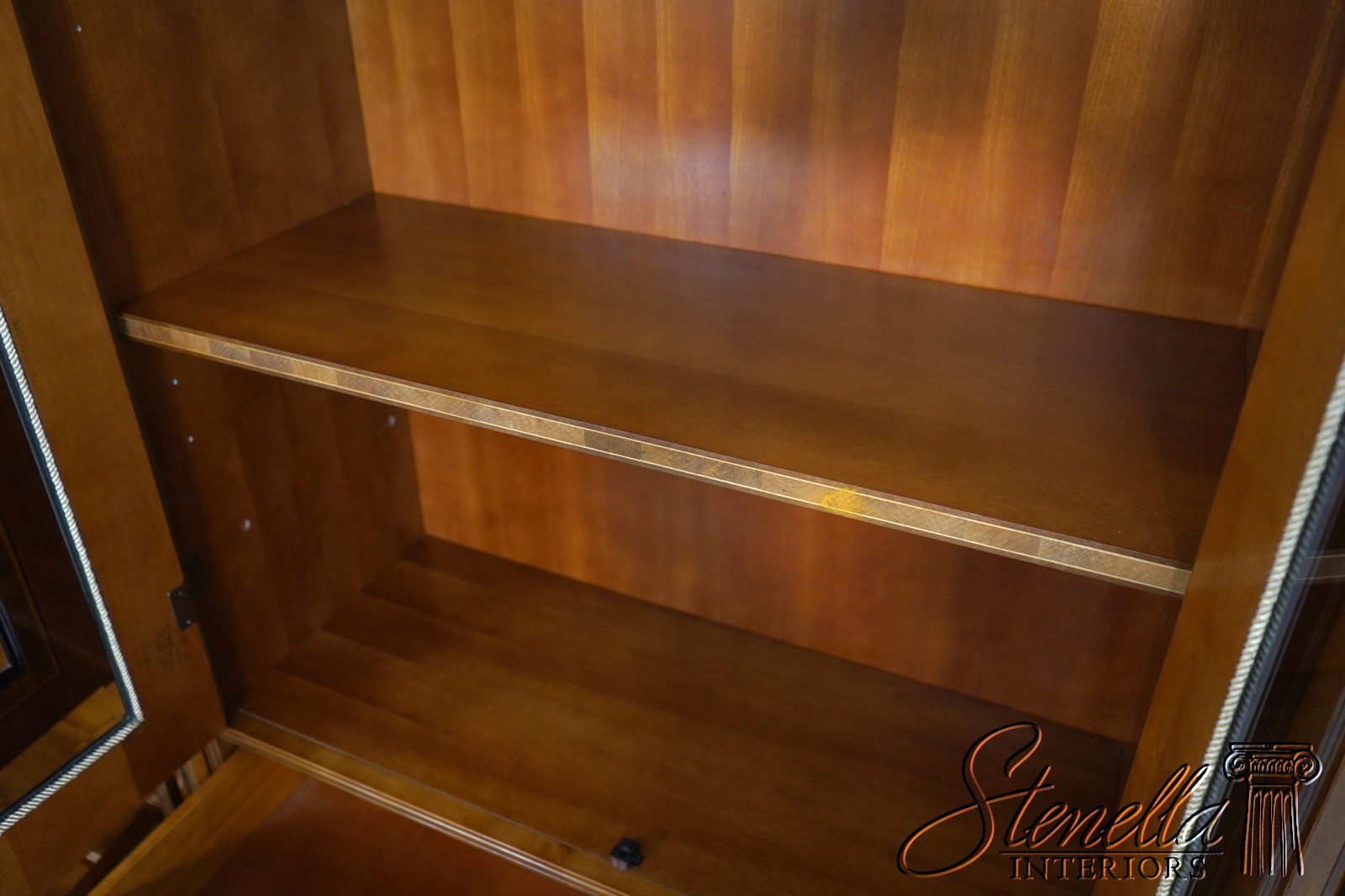 62814: Italian Georgian Style Wall Bookcase Unit