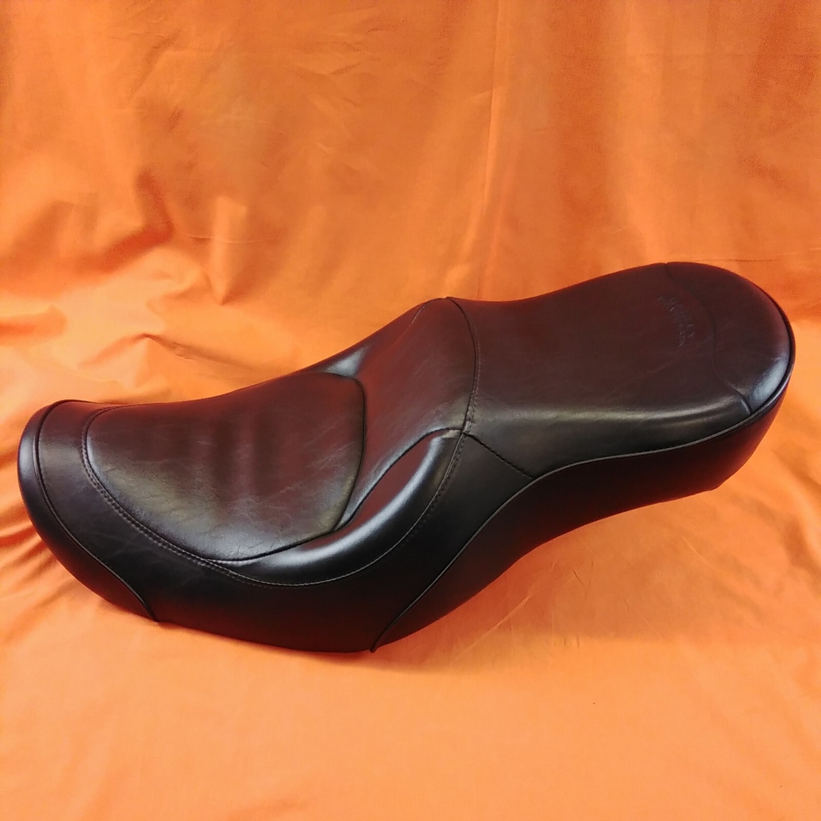 HARLEY-DAVIDSON GENUINE DYNA SUPERGLIDE 2 UP SEAT FOR '96-'03