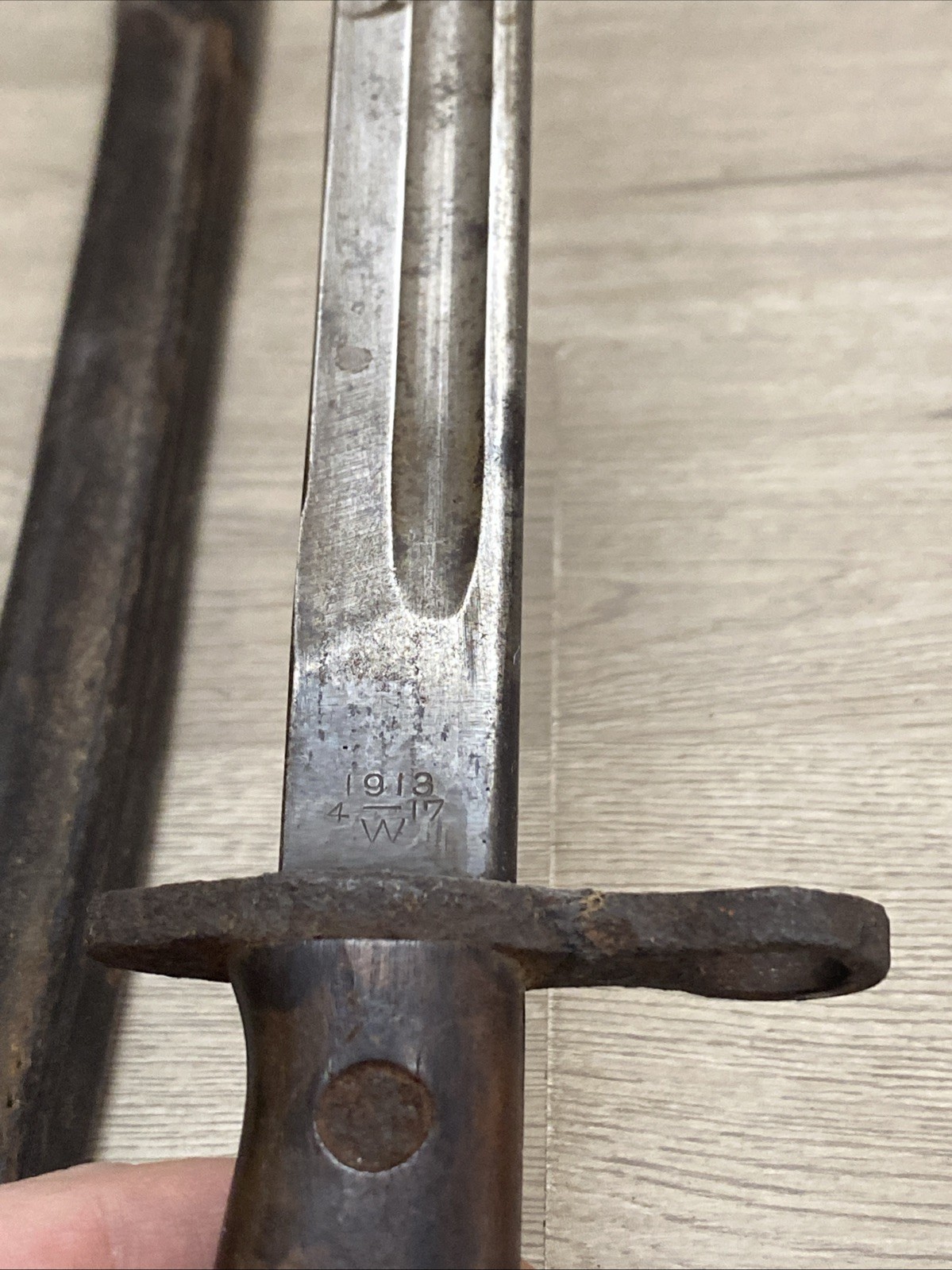 RARE ORIGINAL US MADE BRITISH M1913 BAYONET AND SCABBARD MAKER WINCHESTER 1917