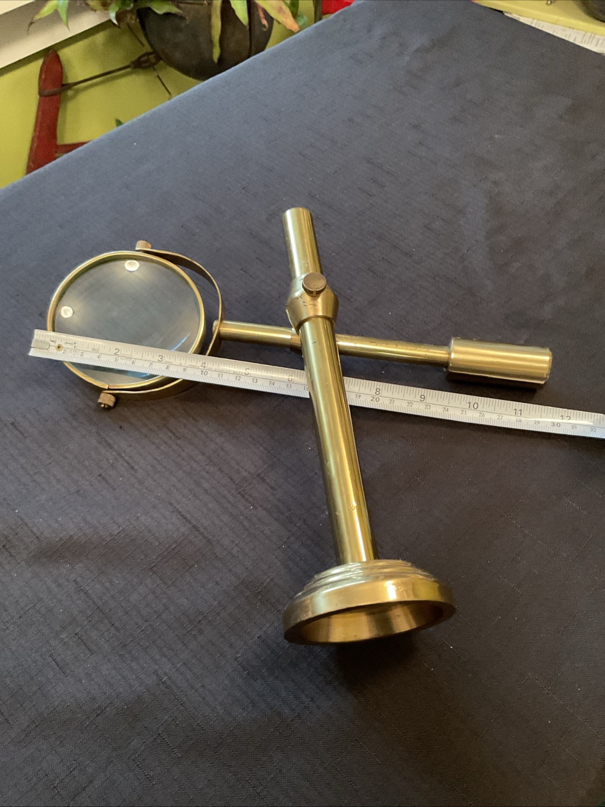 Vintage Desk Top Adjustable Brass And Glass Magnifying Glass On Stand