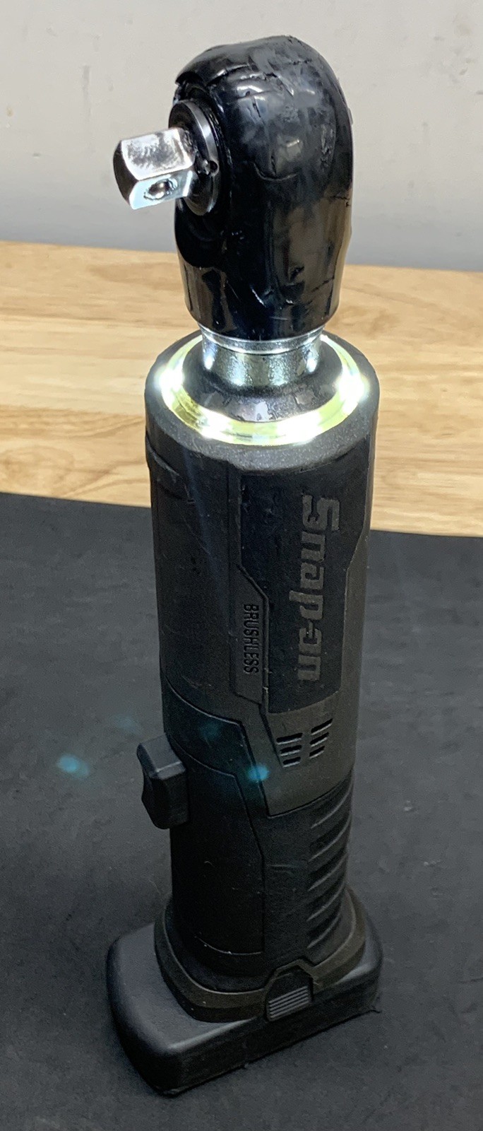 Snap-on CTR861 GUN METAL GREY Brushless 14.4v 3/8" Dr Cordless Ratchet & Battery