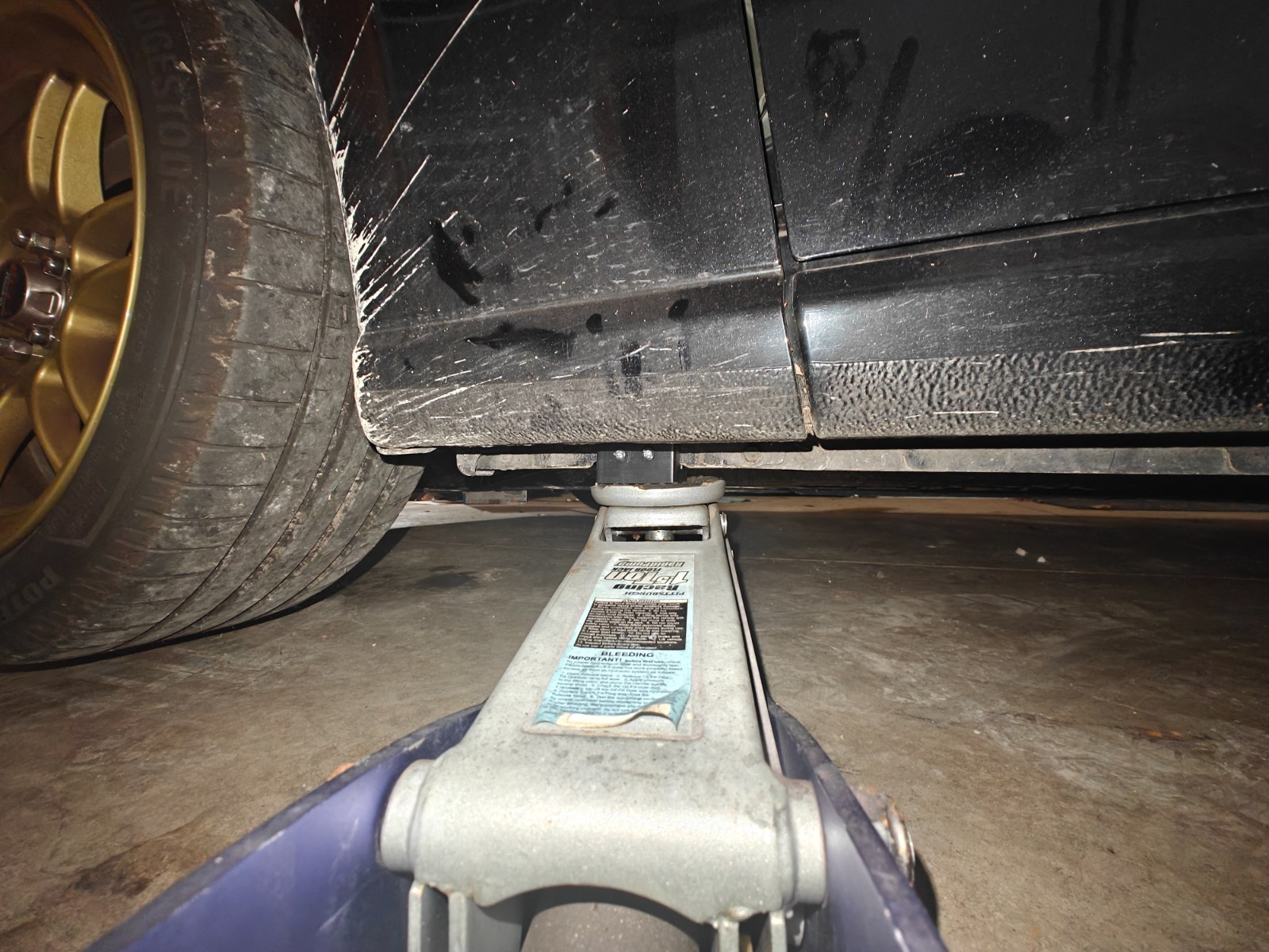 Set of 4 Pinch Weld Jack Pucks Stay-On - Clamp - BRZ 86 Miata Civic WRX Golf Q50