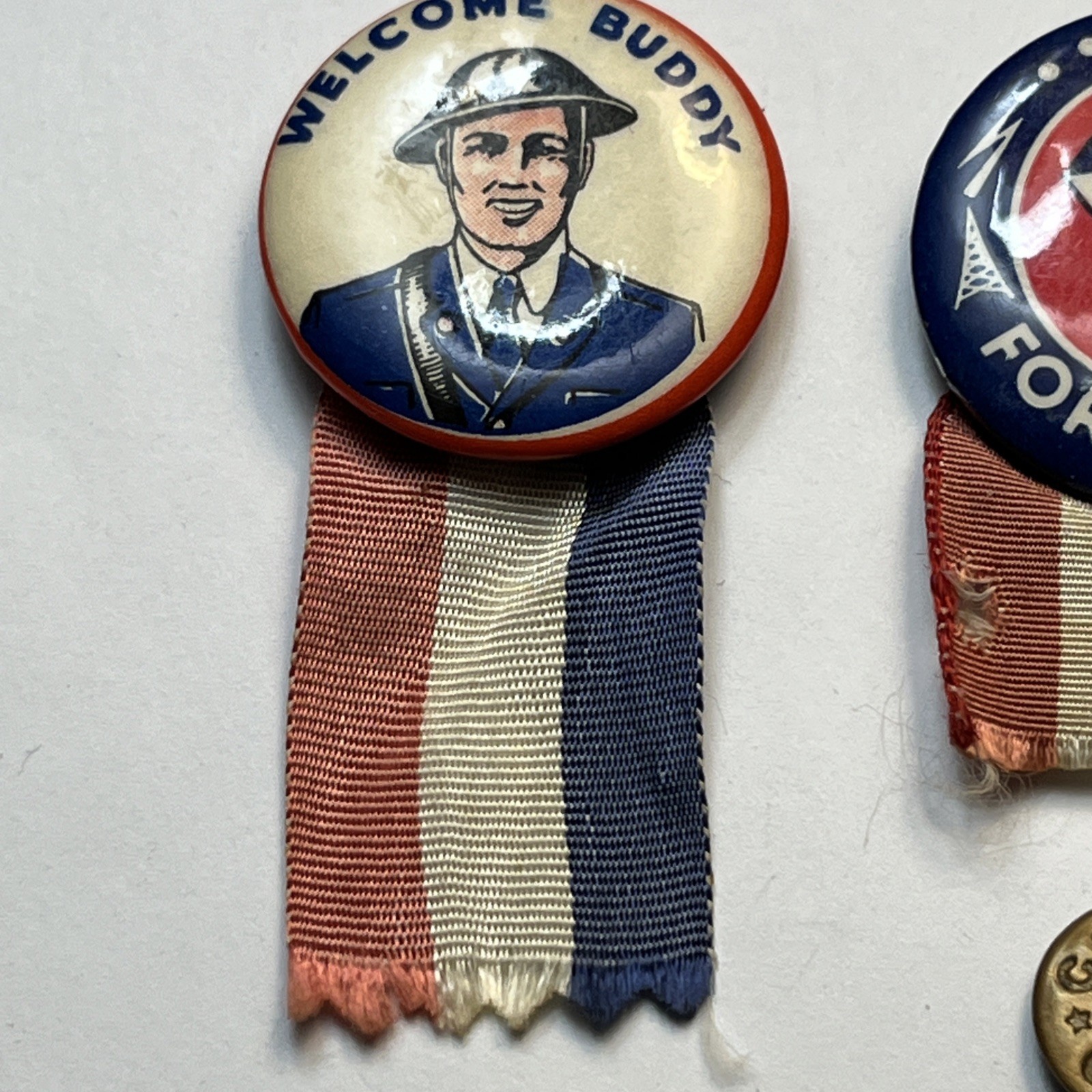 Lot of 4 Original WWI US WELCOME BUDDY V Victory Good Girl Mass MA Button Pin