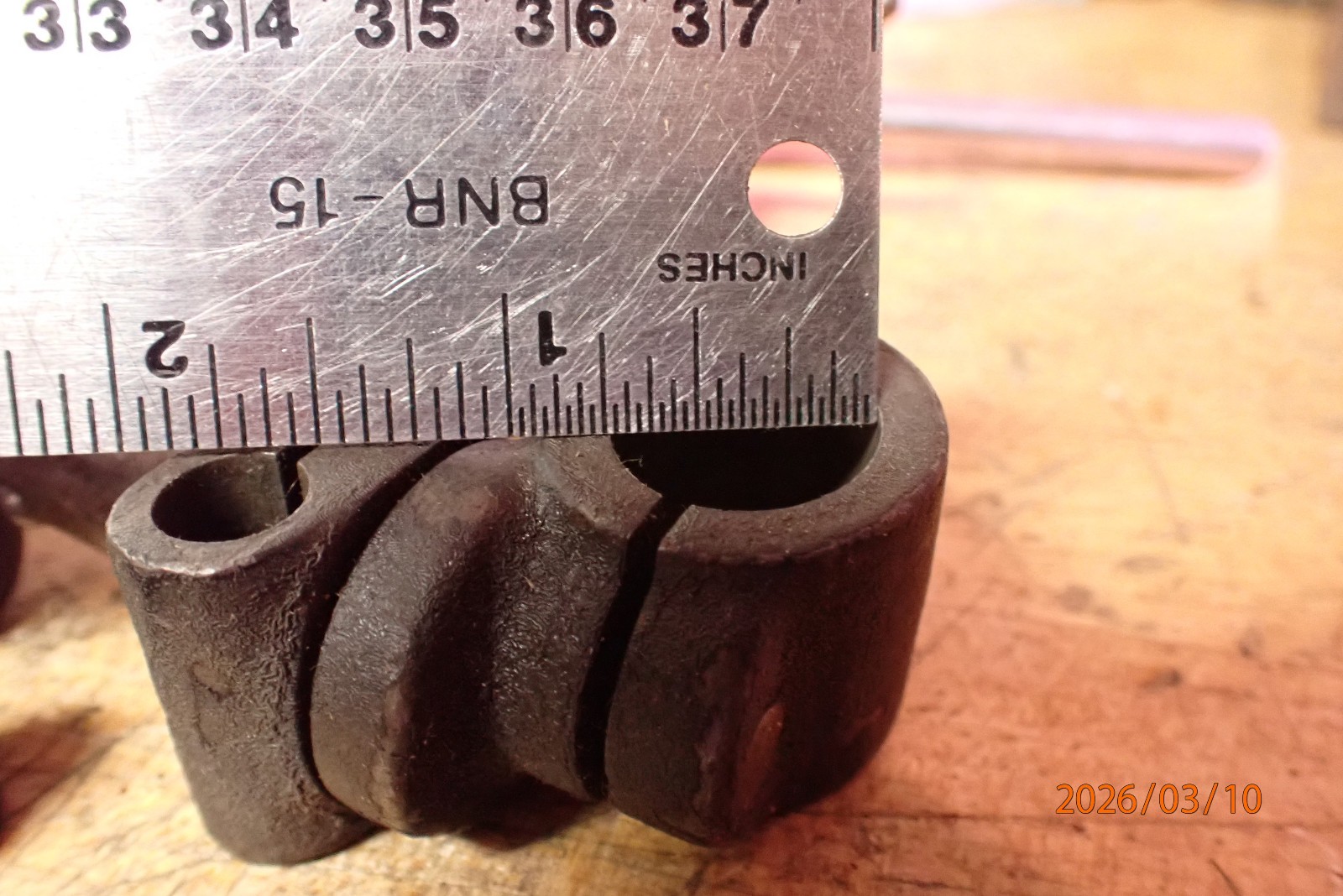 PILE OF BROWN AND SHARPE STARRETT OTHER DIAL INDICATOR ARMS SWIVEL BRACKETS PART