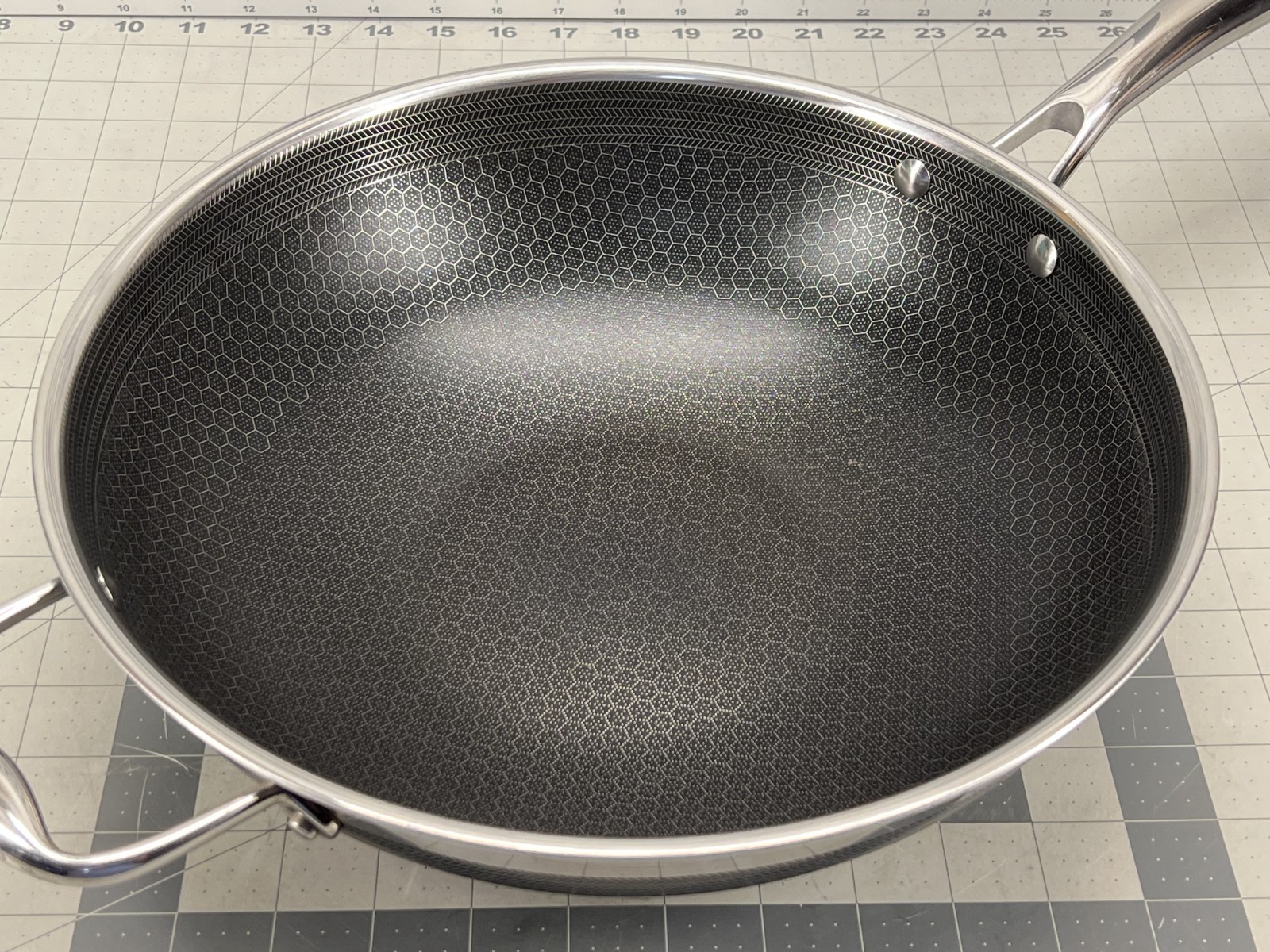 HexClad Hybrid Nonstick 12-Inch Wok Frying Pan (No Lid) - Used!