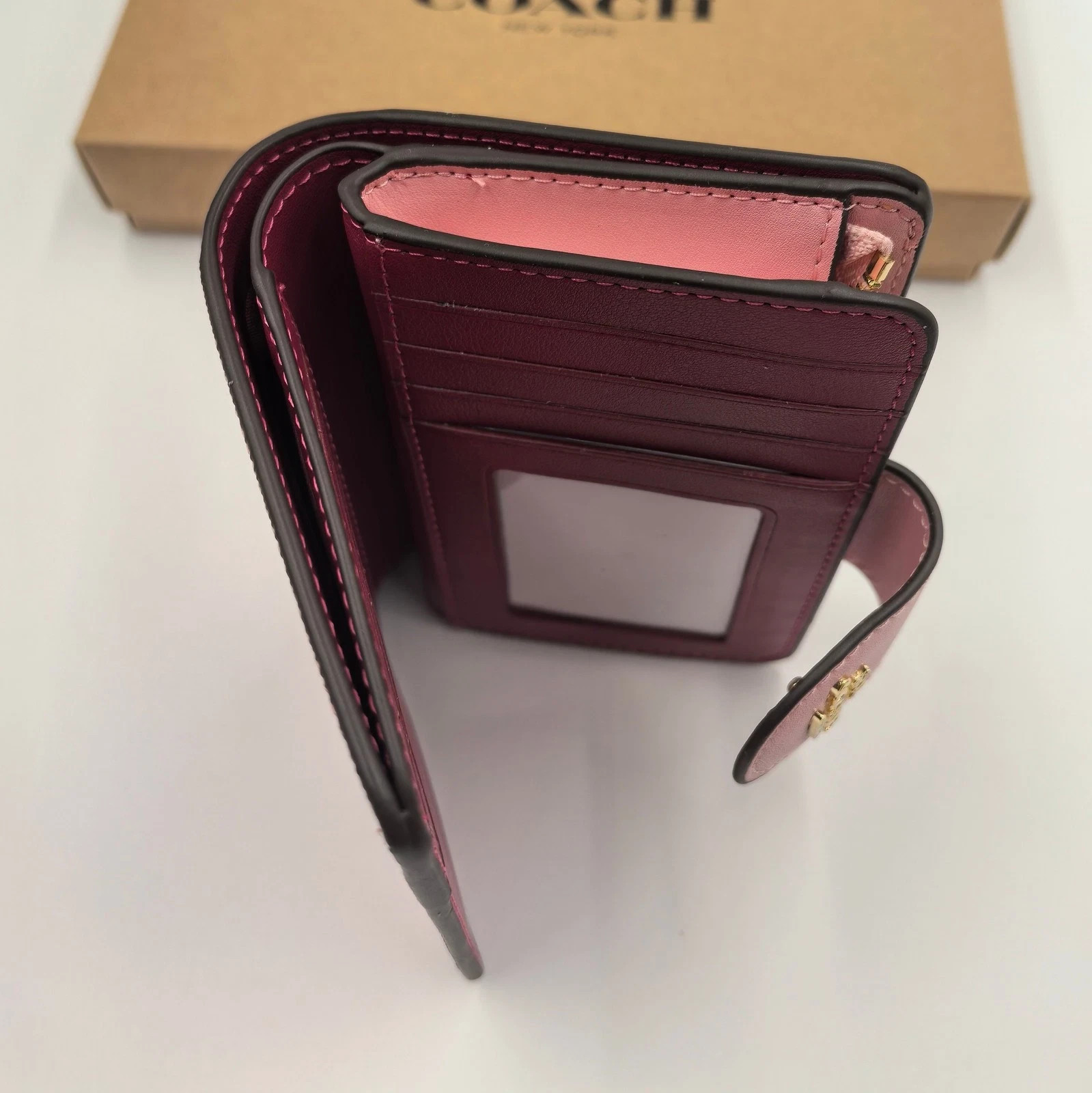 Wallet In Signature Pink with Logo Coach CW786