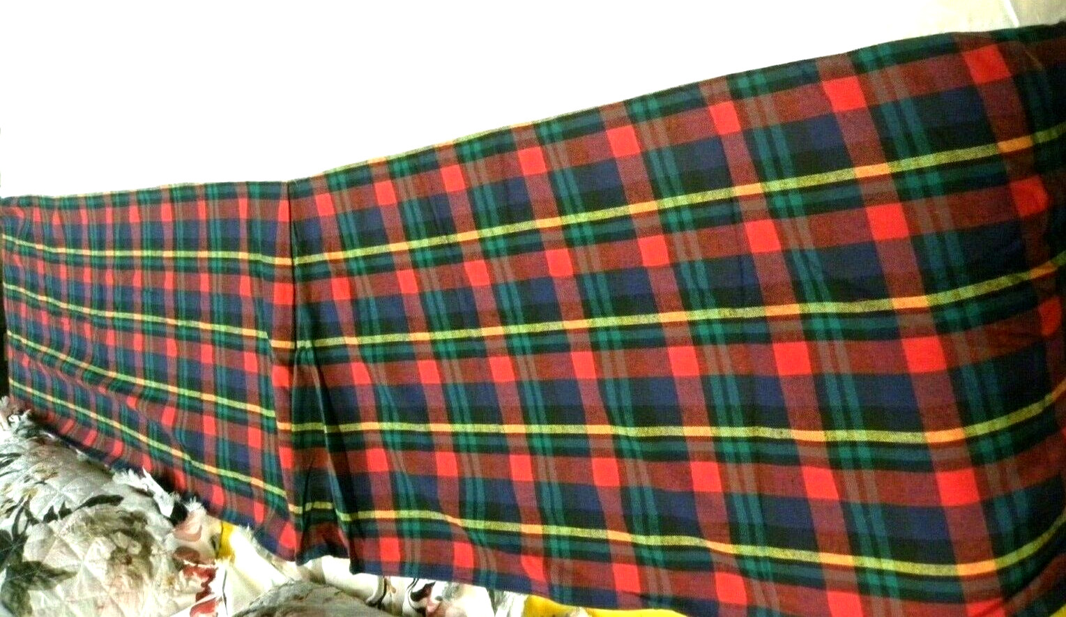 NWT POLARFLEECE Plus Flannel Bed Skirt Red-Multicolor Plaid Full Flaw
