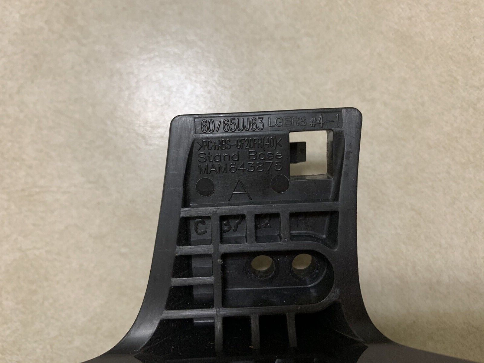 LG 65UJ6300 STAND LEGS 65UN6950ZUA MAM643875 (NO SCREWS) 60UK6090