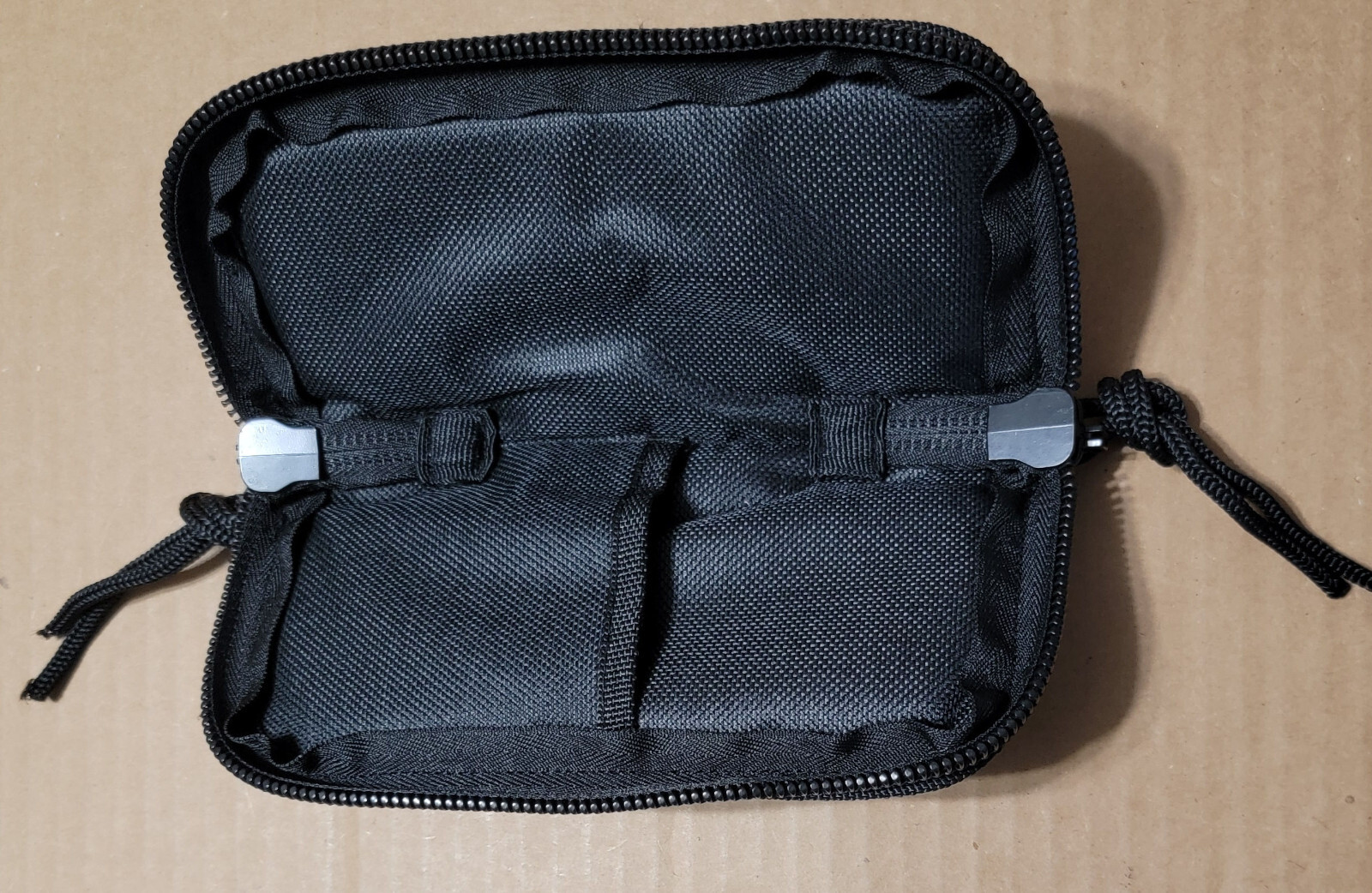 7" X 3" (exterior) ZIP UP CASE FOR ONE FOLDING KNIFE, PADDED BLACK CORDURA AC181