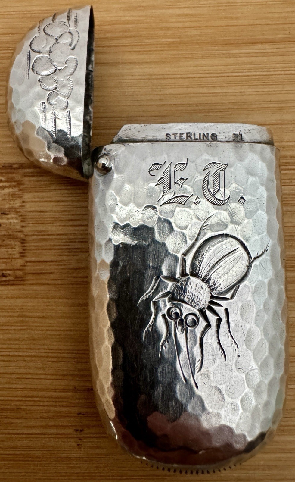 RARE DOMINICK HAFF AESTHETIC BUGS HAMMERED STERLING MATCH SAFE VESTA CASE C 1880