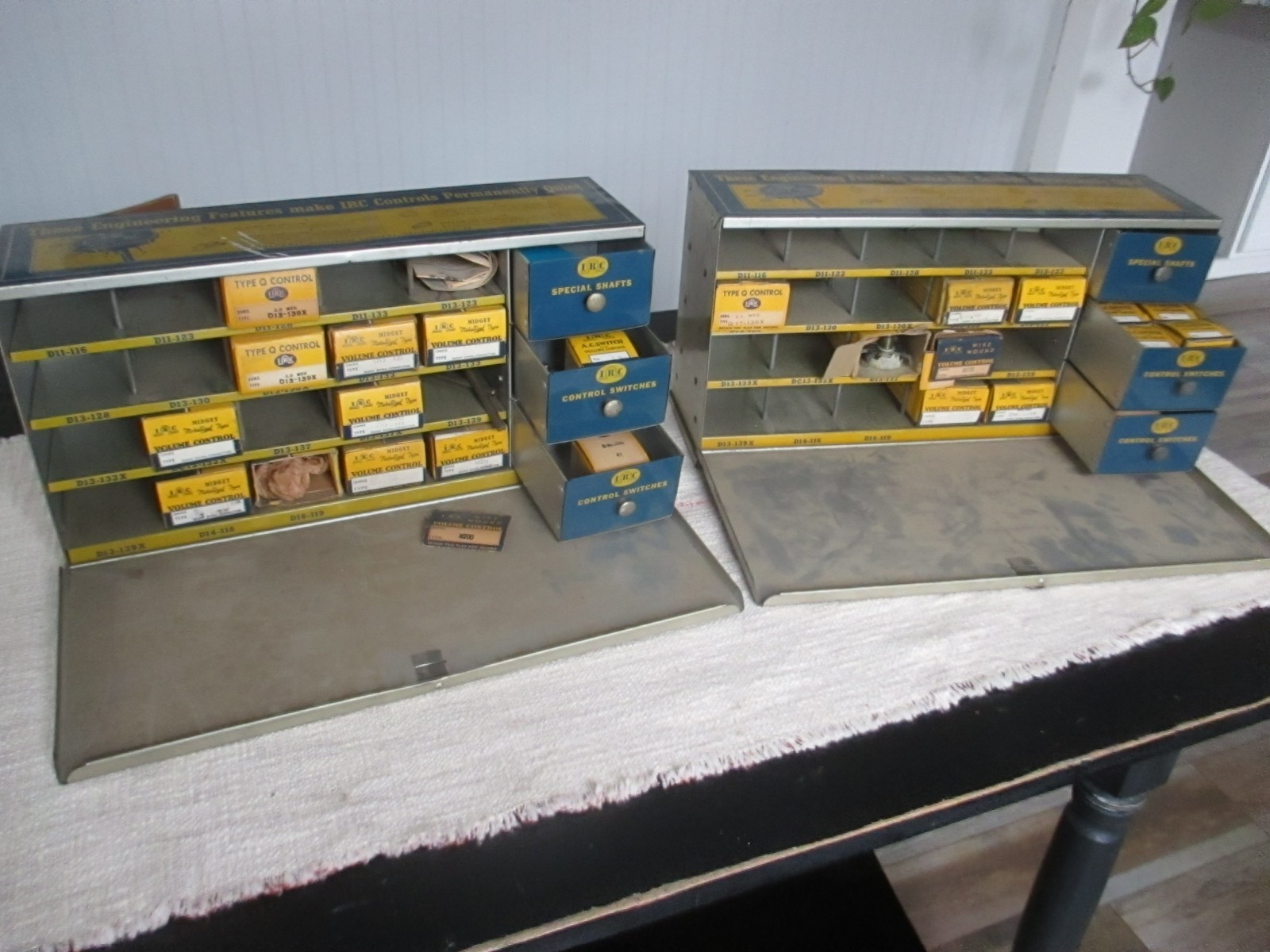 VINTAGE ANTIQUE IRC RADIO TV VOLUMN CONTROL KITS RCA ZENITH CROSLEY MOTOROLA