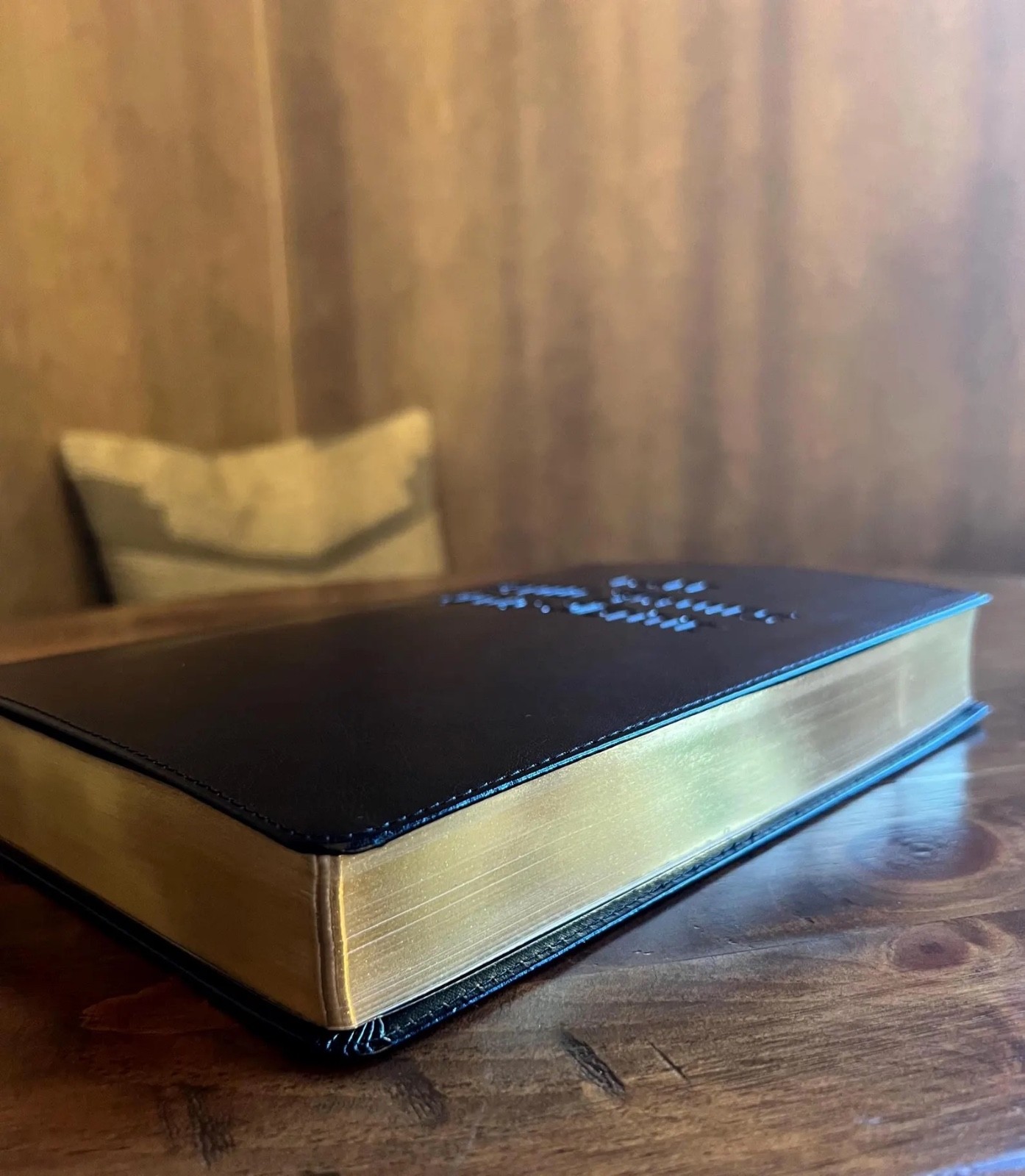 1611 KJV Facsimile w/ Apocrypha: 1st Edition, Authentic Reproduction (11x7x1.5)