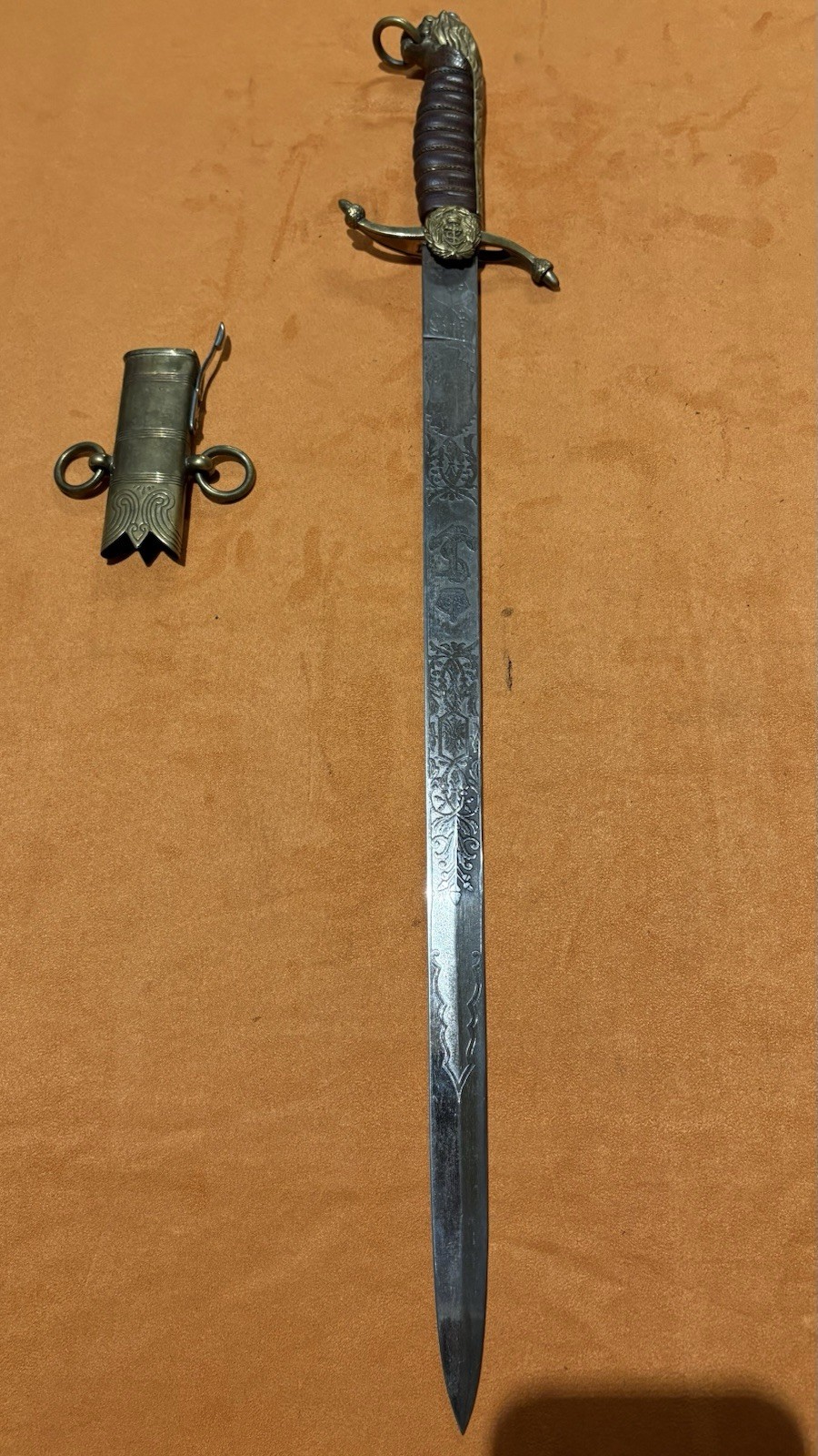 WW1 British Naval Lion Head Engraving Sword