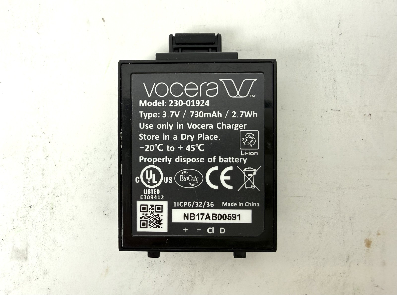 Vocera B300n Communication Badge w/ Battery & Charging Dock Bundle