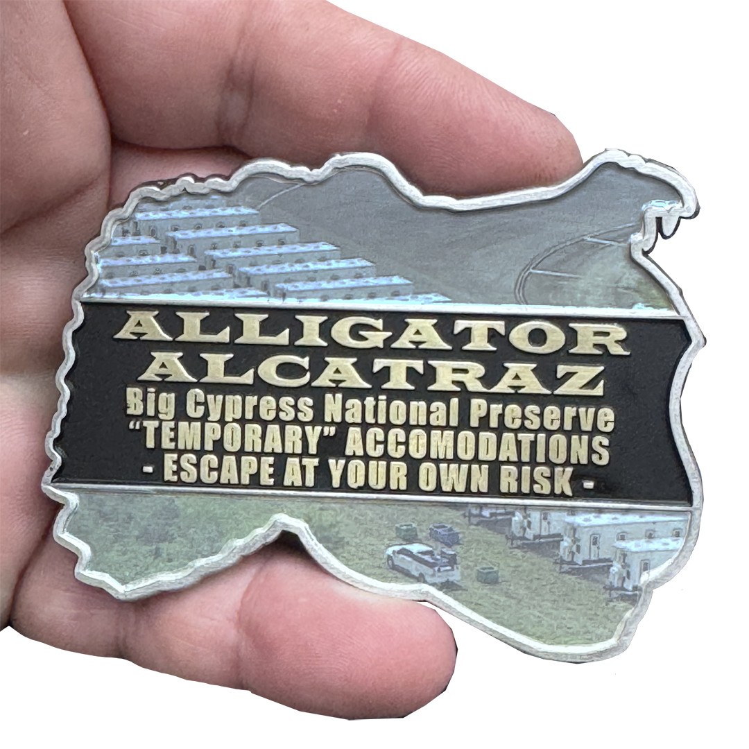 EL19-5 ICE Agent Alligator Alcatraz ICE Agent Challenge Coin Florida Gator