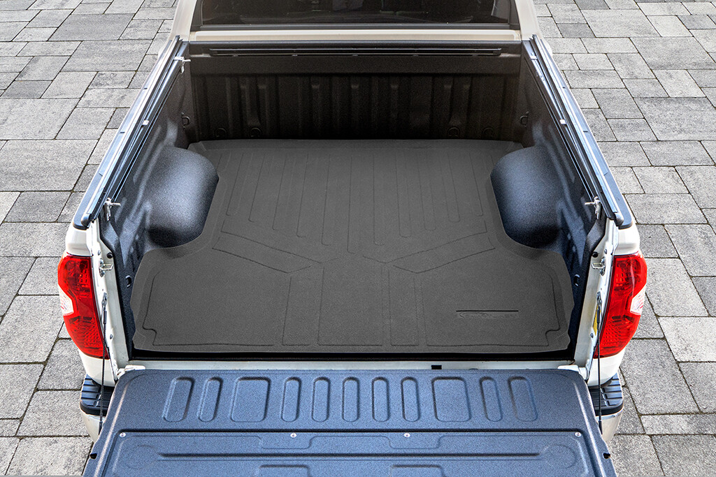 SMARTLINER Custom Fit Rugged Rubber Truck Bed Cargo Mat 2014-2021 Toyota Tundra